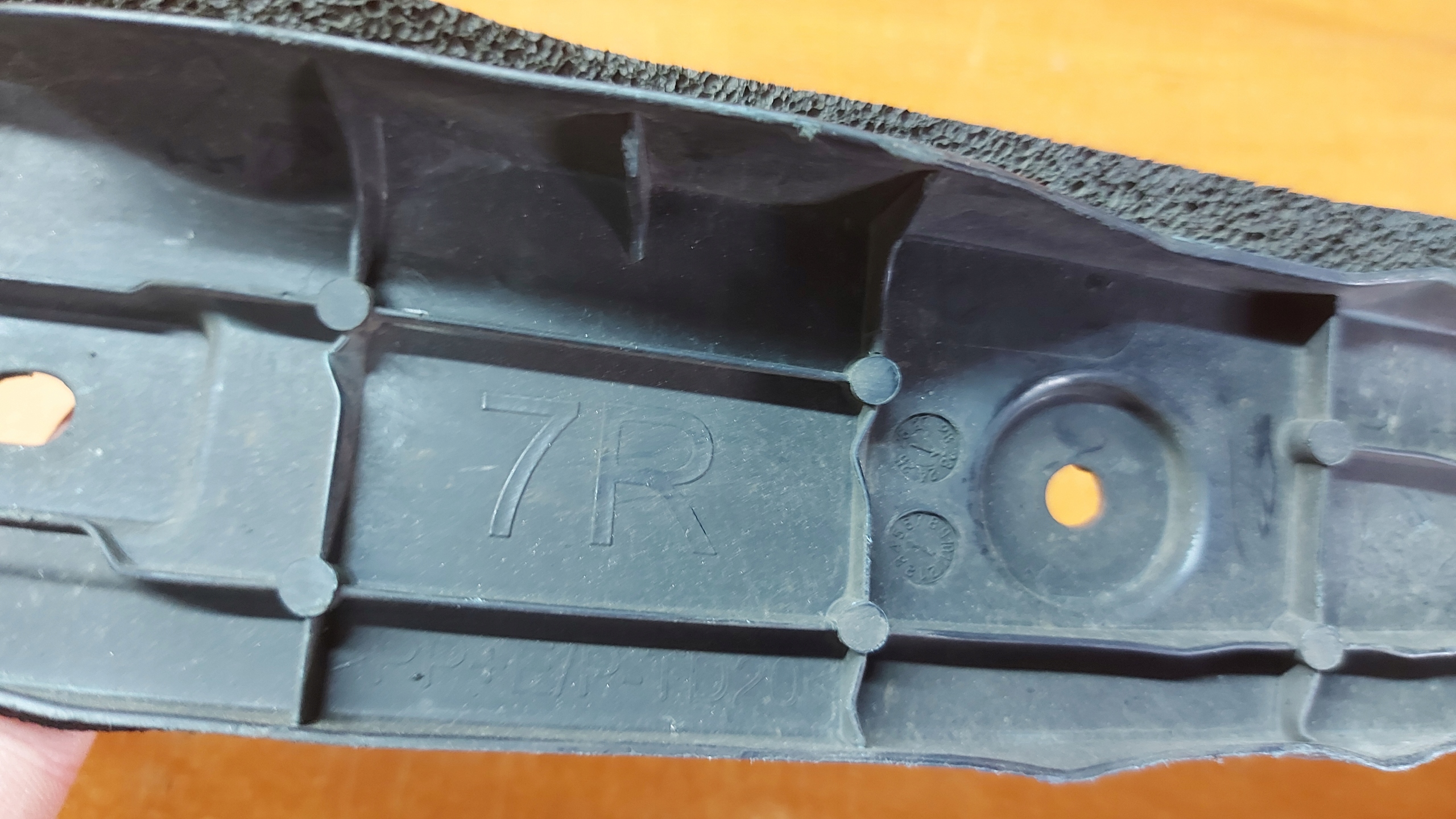 Insonorisation Aile Droit Droite Avant TOYOTA COROLLA E21 Berline