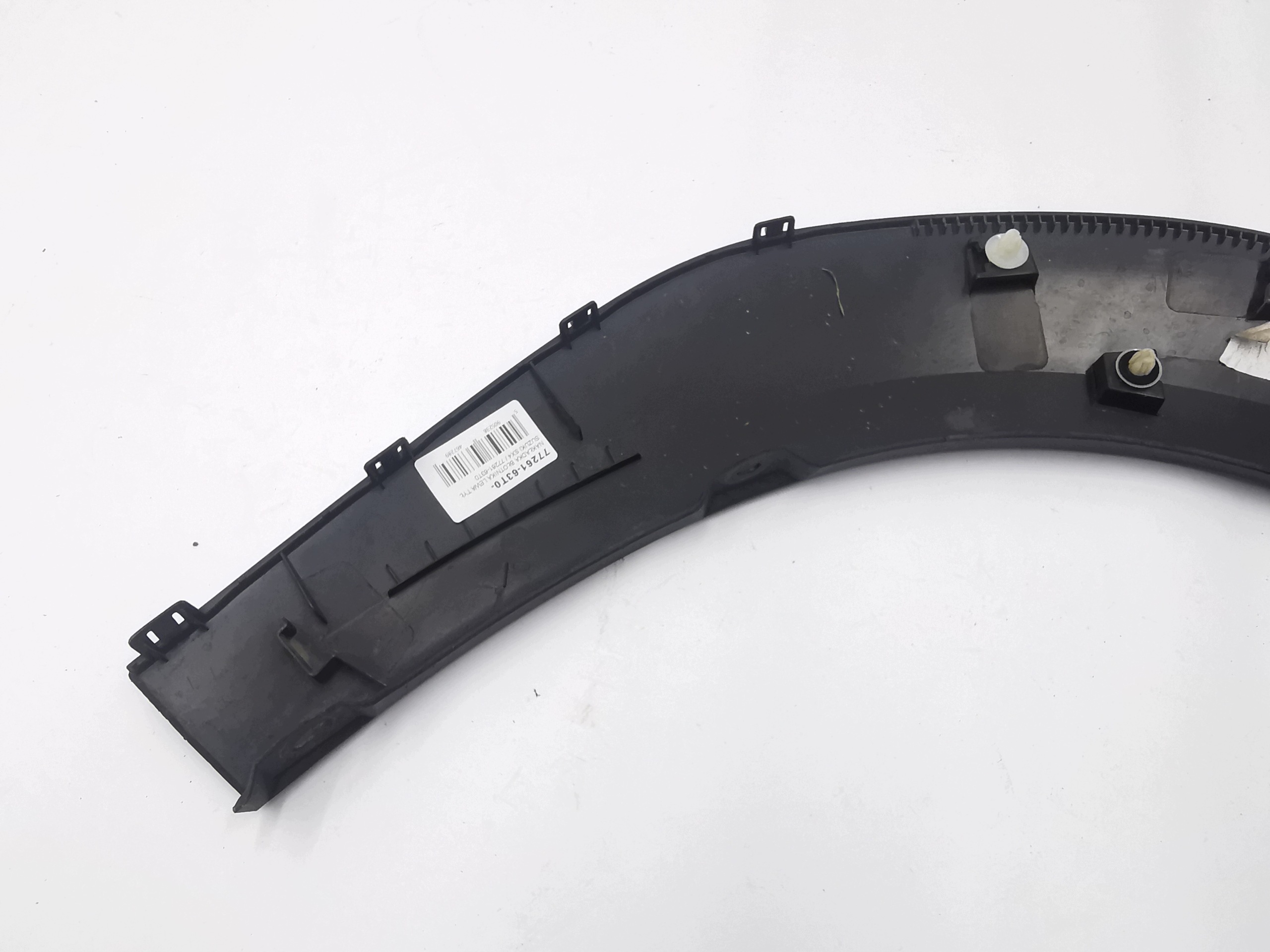 couverture aile gauche arrière SUZUKI SX4 / 77261-63T0