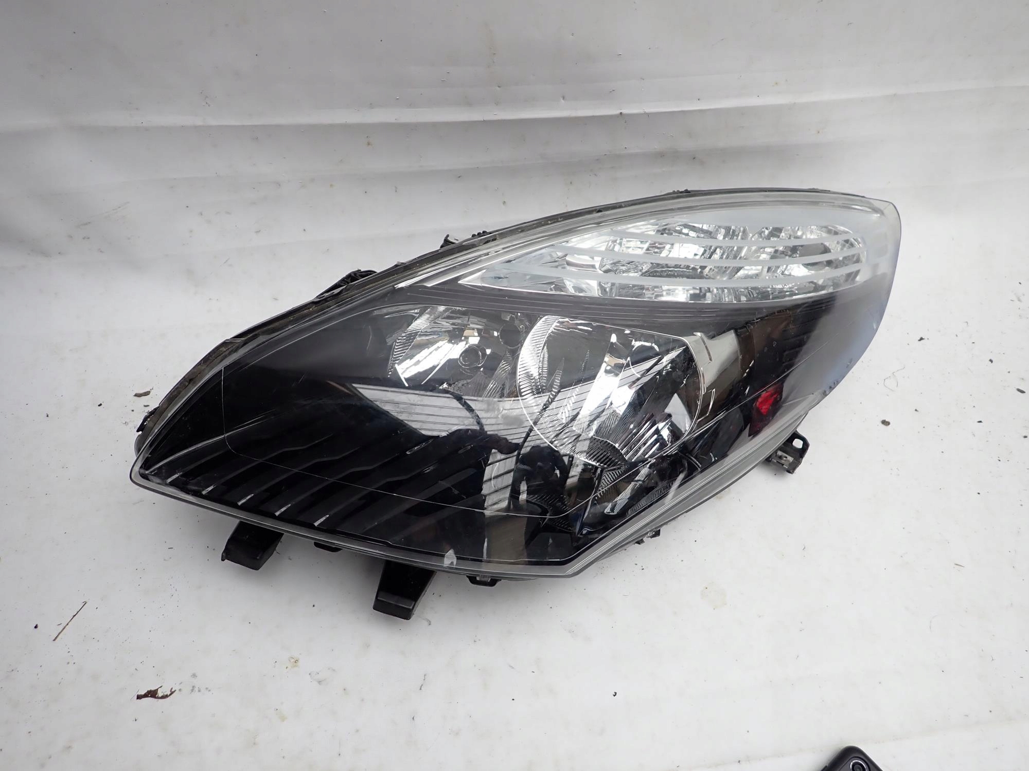 RENAULT SCENIC III 3 09-12 light front front left