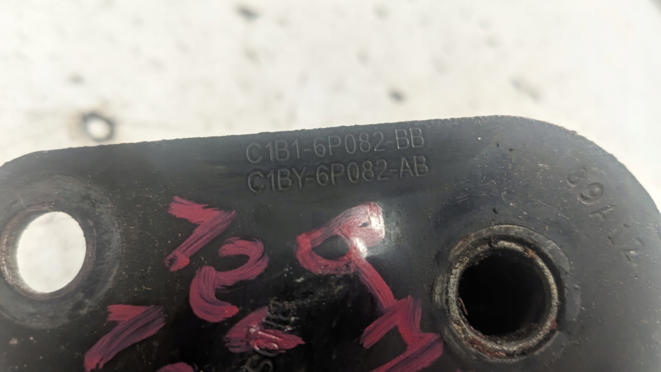 FORD B-MAX 12R 1.0EB holder gearbox mounting C1B1-6P082-BB