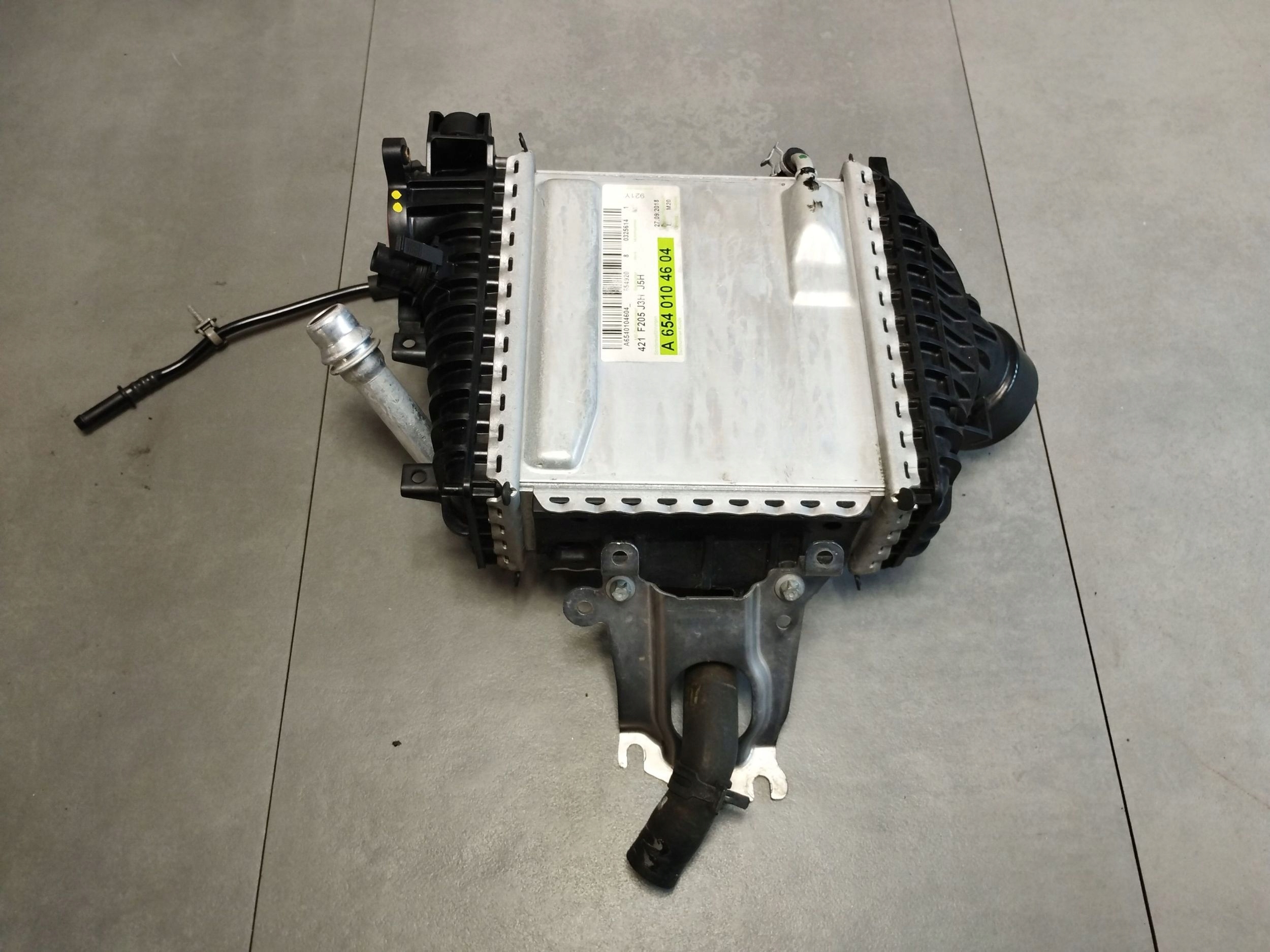 Mercedes-Benz E W213 2.0 CDI radiator intercooler A6540906100