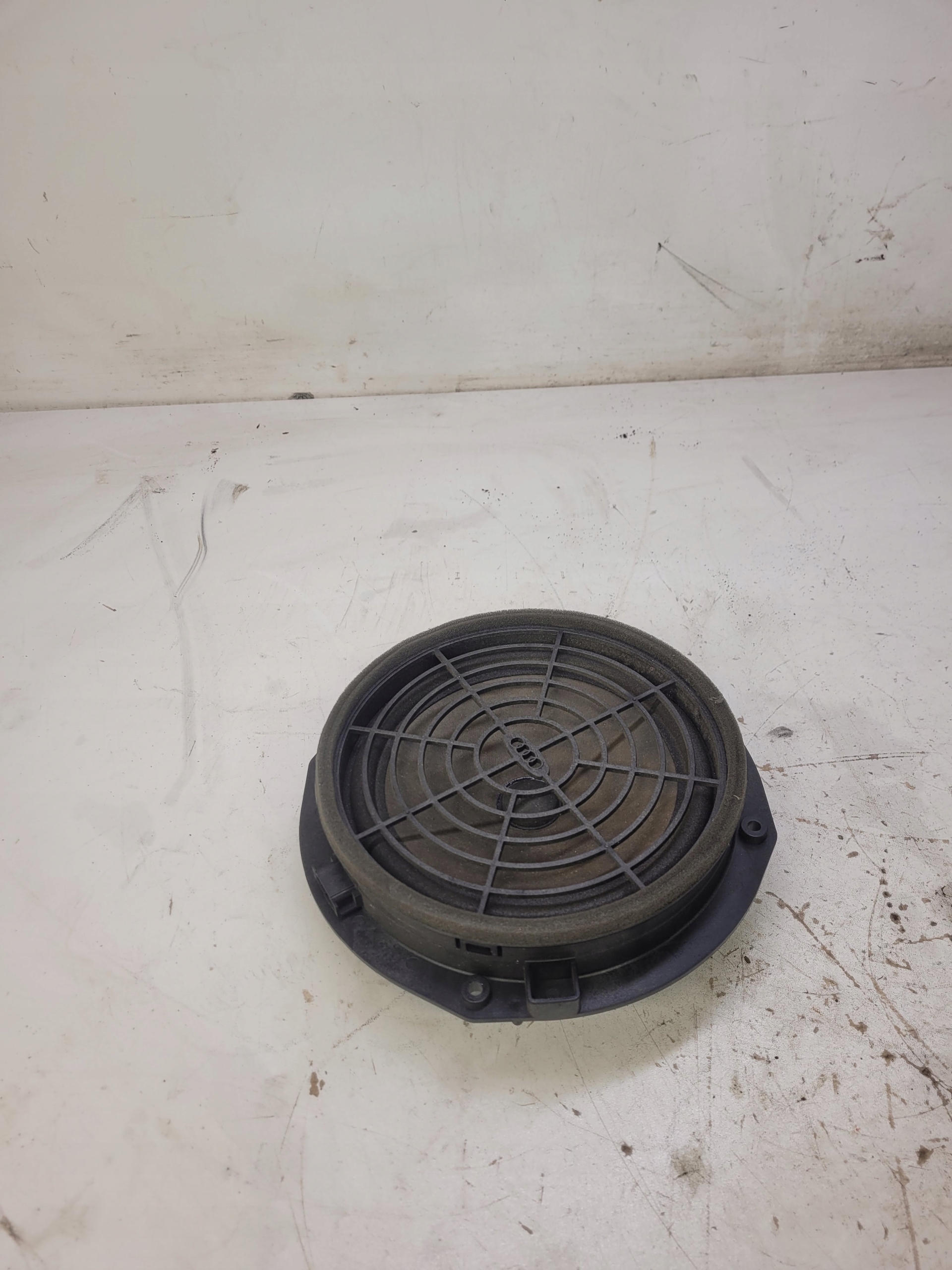 speaker door front left right AUDI A1 8X0035415C