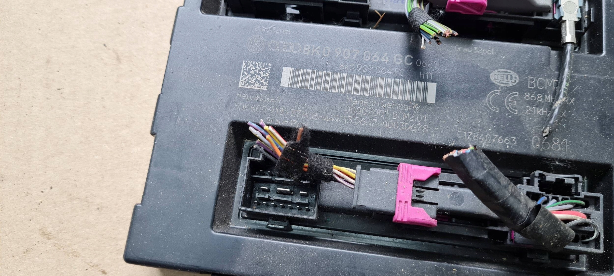 A4 B8 A5 8T Q5 module control unit KOMFORTU BCM 8K0907064GC