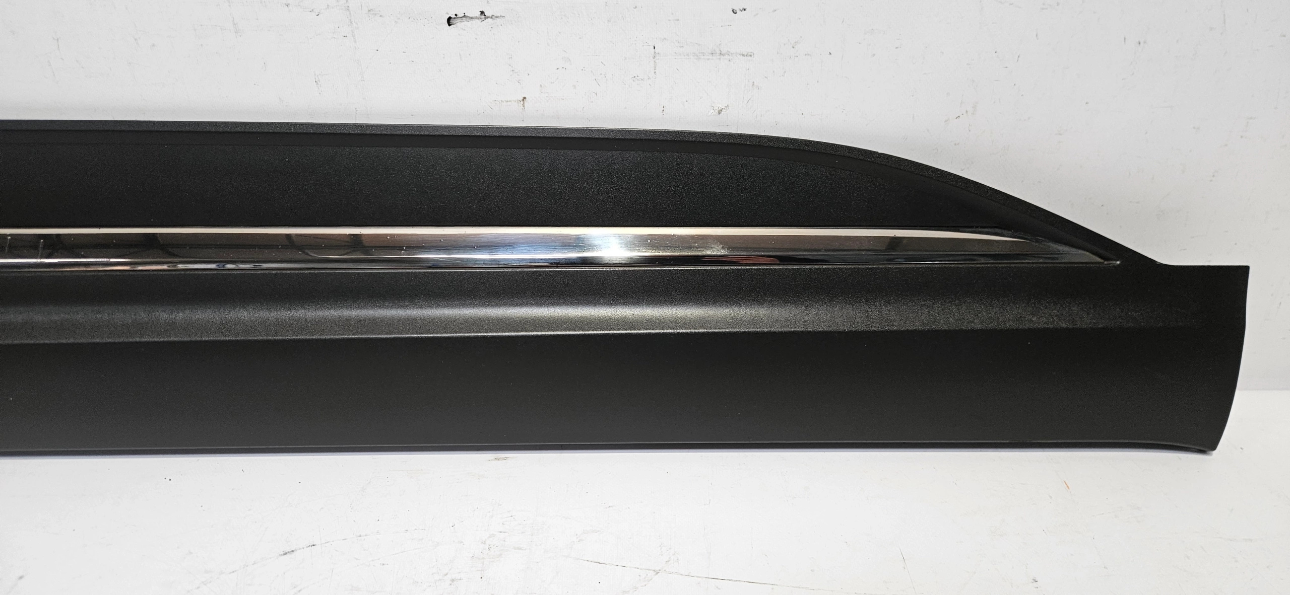 moulding door right front RENAULT KOLEOS II 17- original 808203752R