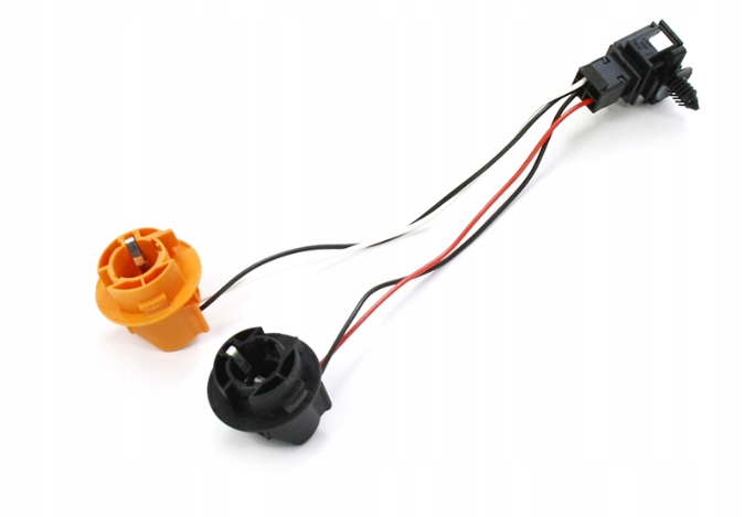 OPRAWA ŻARÓWEK SEAT ALTEA LAMPA TYŁ ZEWNĘT. P21W 5P8945257