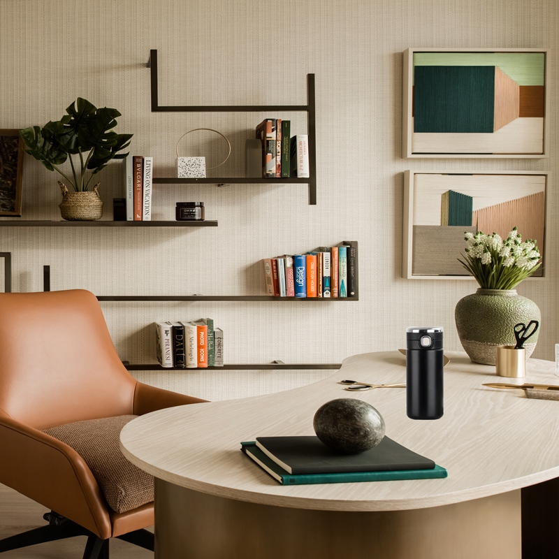 KUBEK TERMICZNY DUŻY TERMOS Z USTNIKIEM EKRAN LCD SMART POJEMNOŚĆ 420ML Marka inna marka