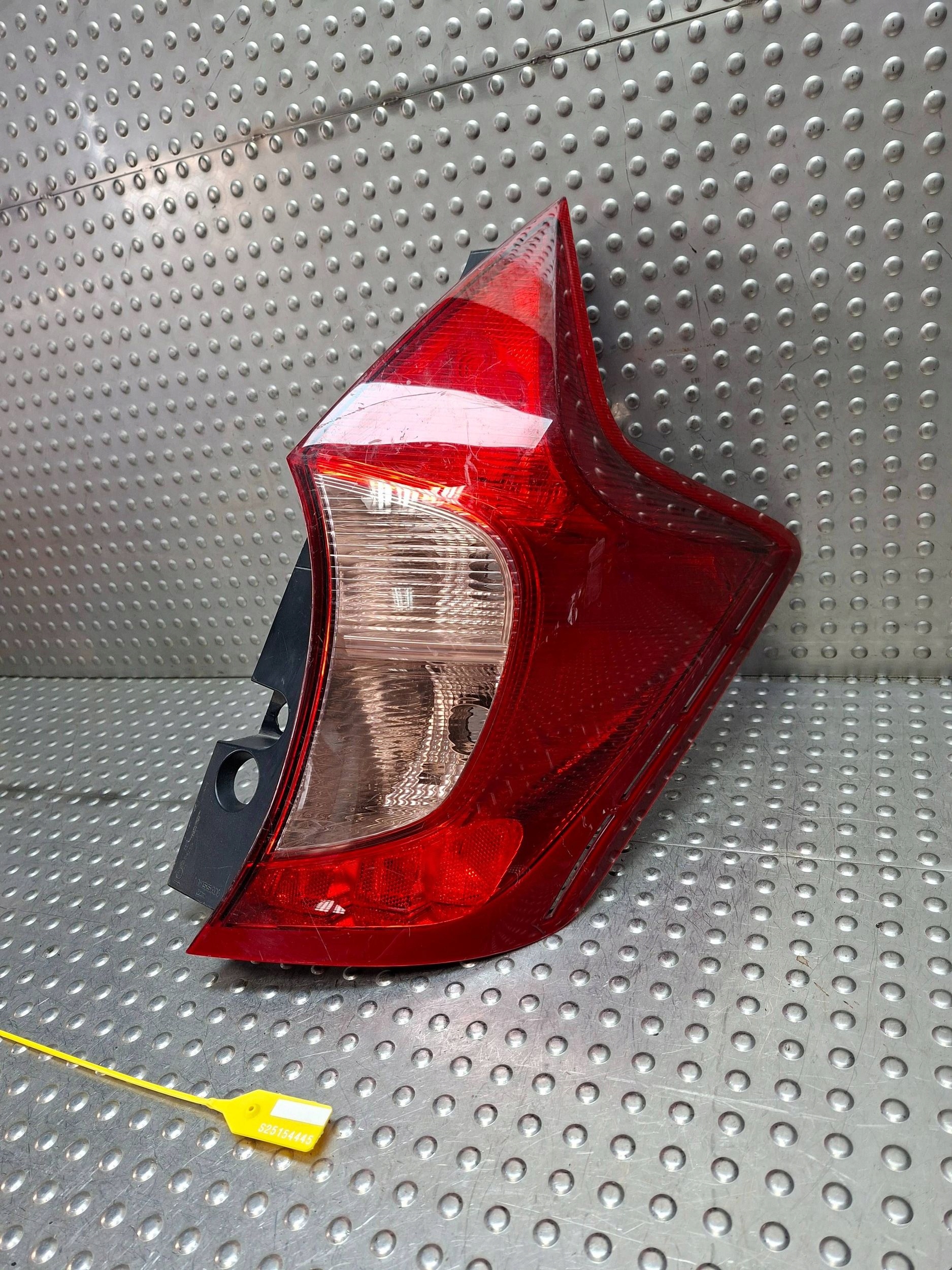 Licht heck rechts NISSAN NOTE E12 12- EU