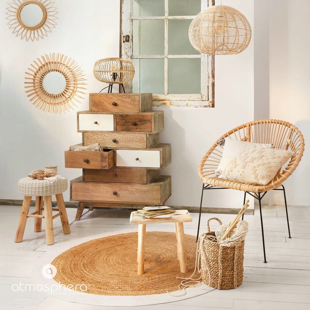 LUSTERKO SUN Z PLECIONĄ RAMĄ Rattan boho 58 cm Marka Atmosphera