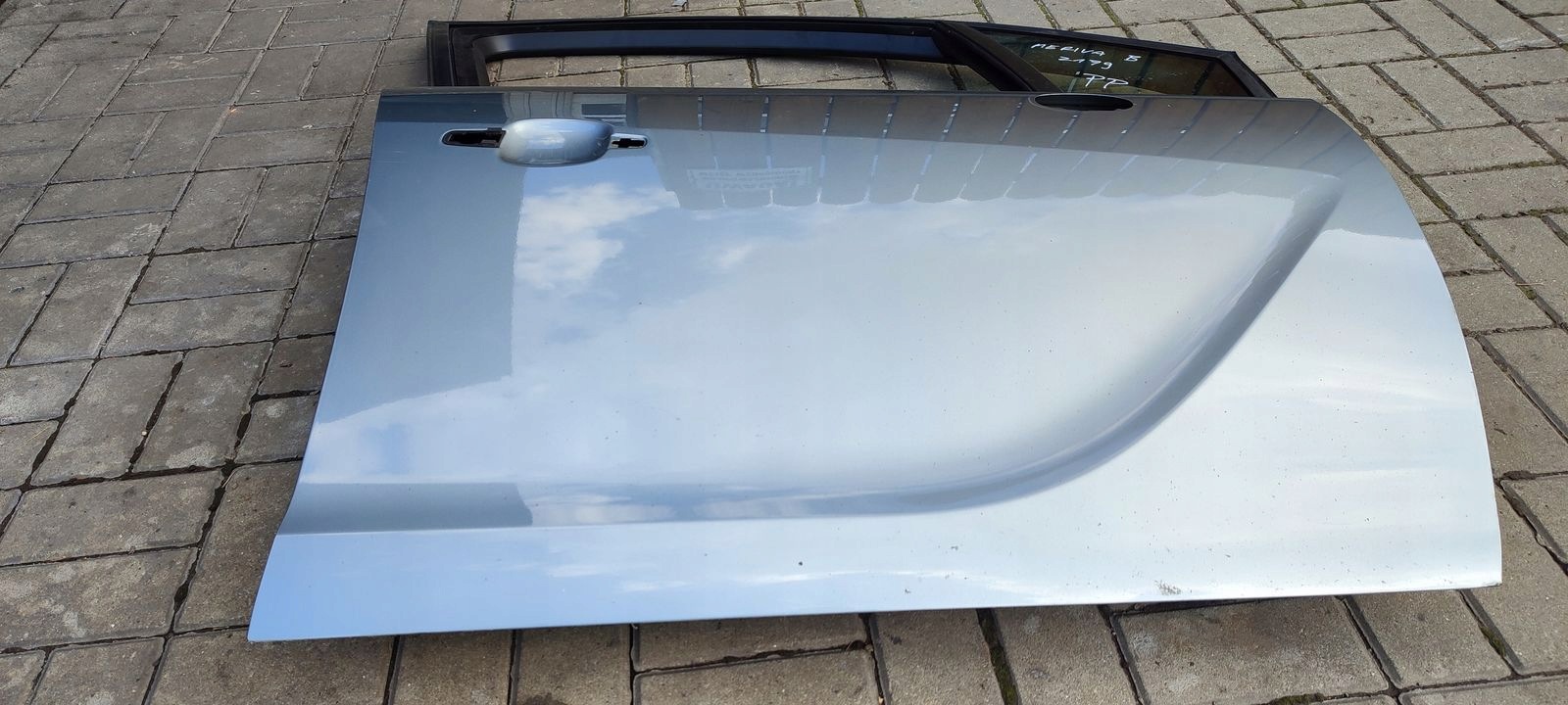 door front front right Opel Meriva B Z179