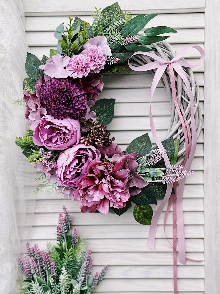 WIANEK WIOSENNY KWIATOWY NA DRZWI WIKLINOWY WIENIEC STROIK LAWENDA LILIOWY Kod producenta WK623