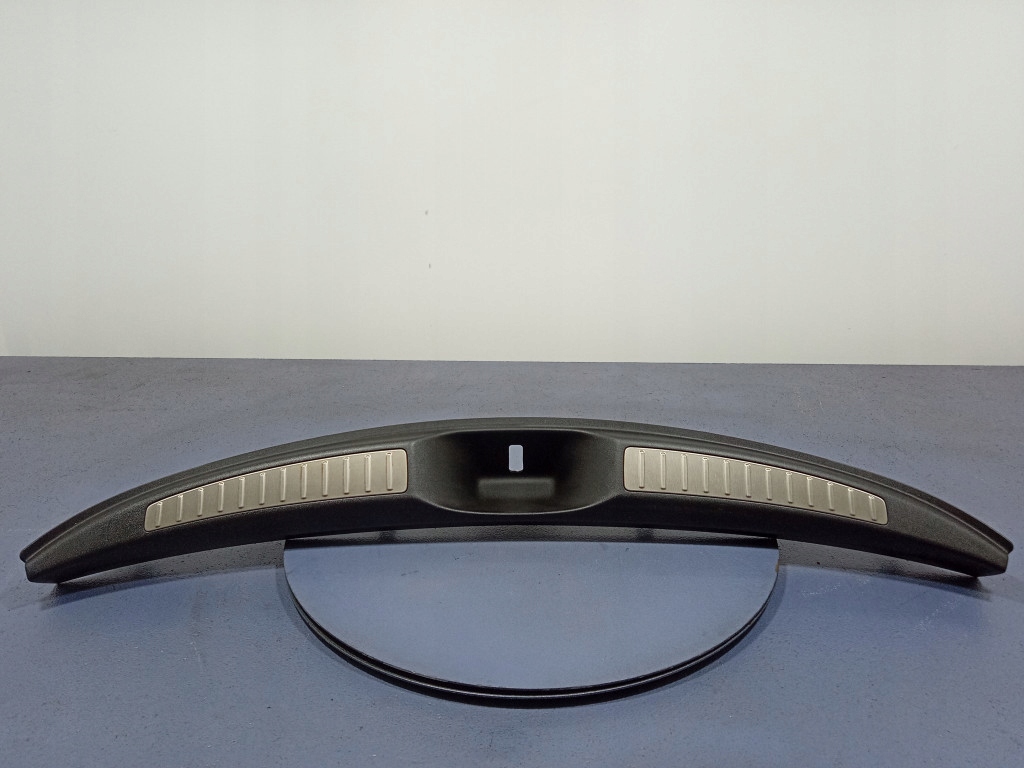 MERCEDES AMG GT 4 DOOR W290 OSŁONA PROGU BAGAŻNIKA A2906907600