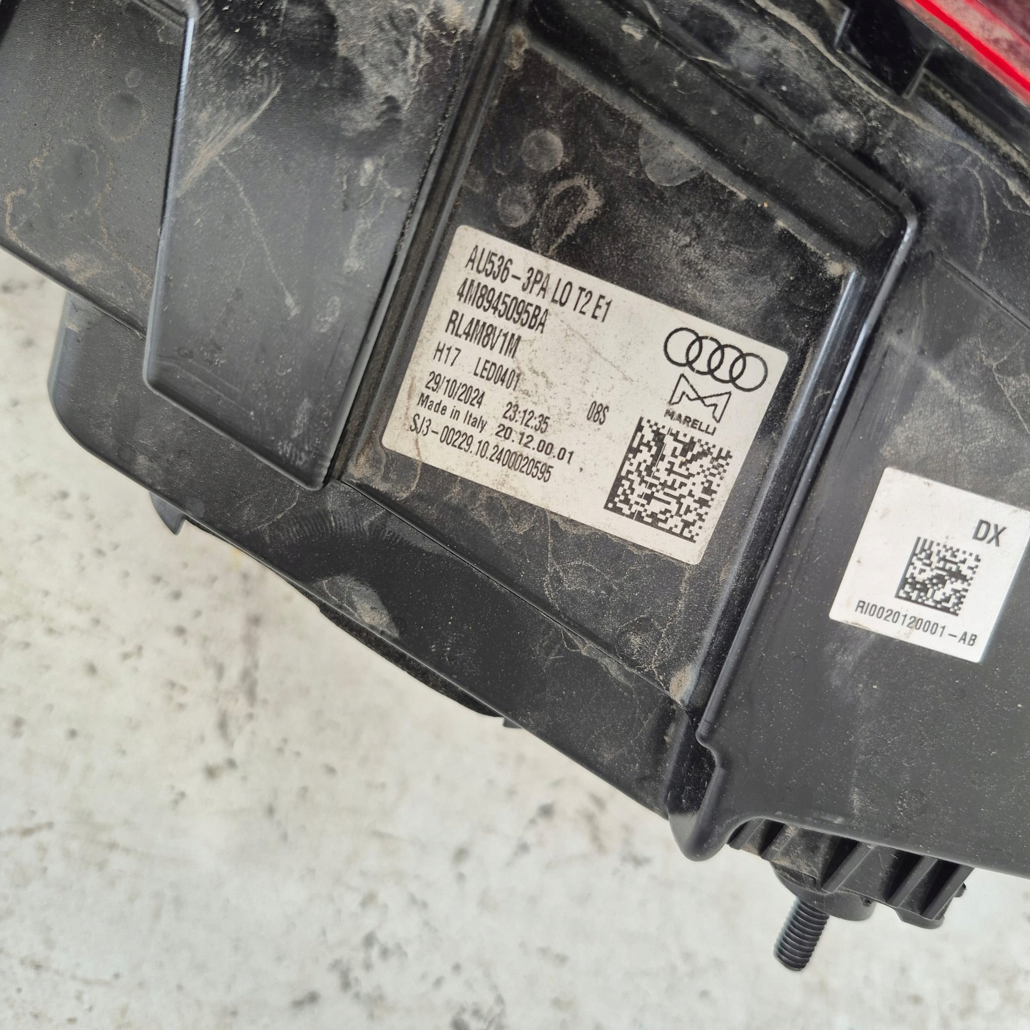 AUDI Q8 4M8 LIFT 24- light rear part rear cap LED 4M8945095BA