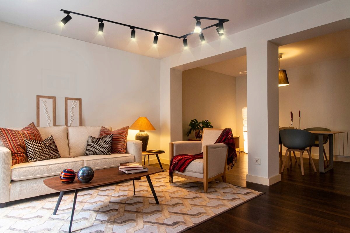 Szynoprzewód szyna 2m + 4x reflektor lampa GU10 Marka Ledhoff