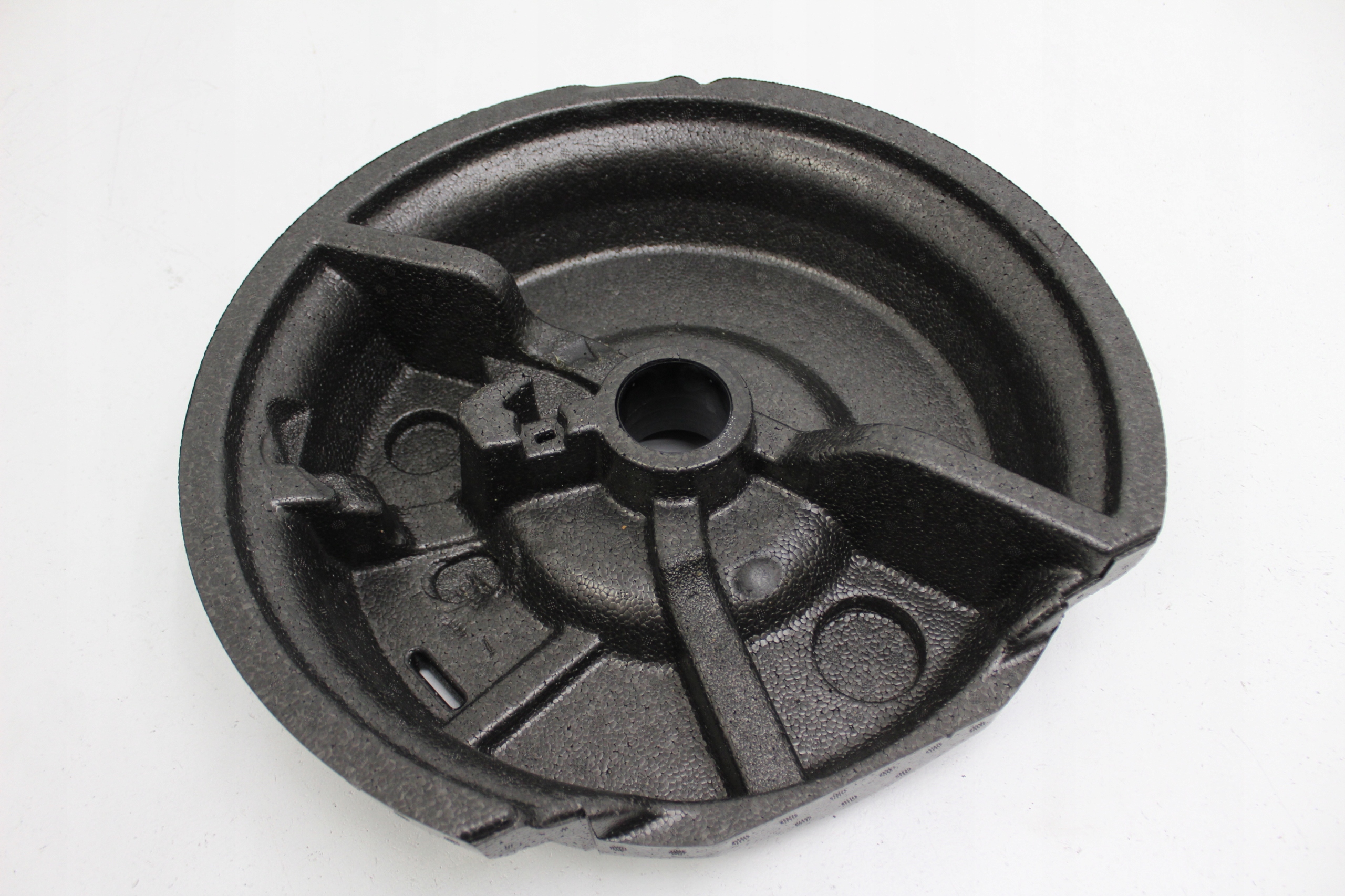 AUDI A3 8Y пінополістирол багажник 8y0012109b