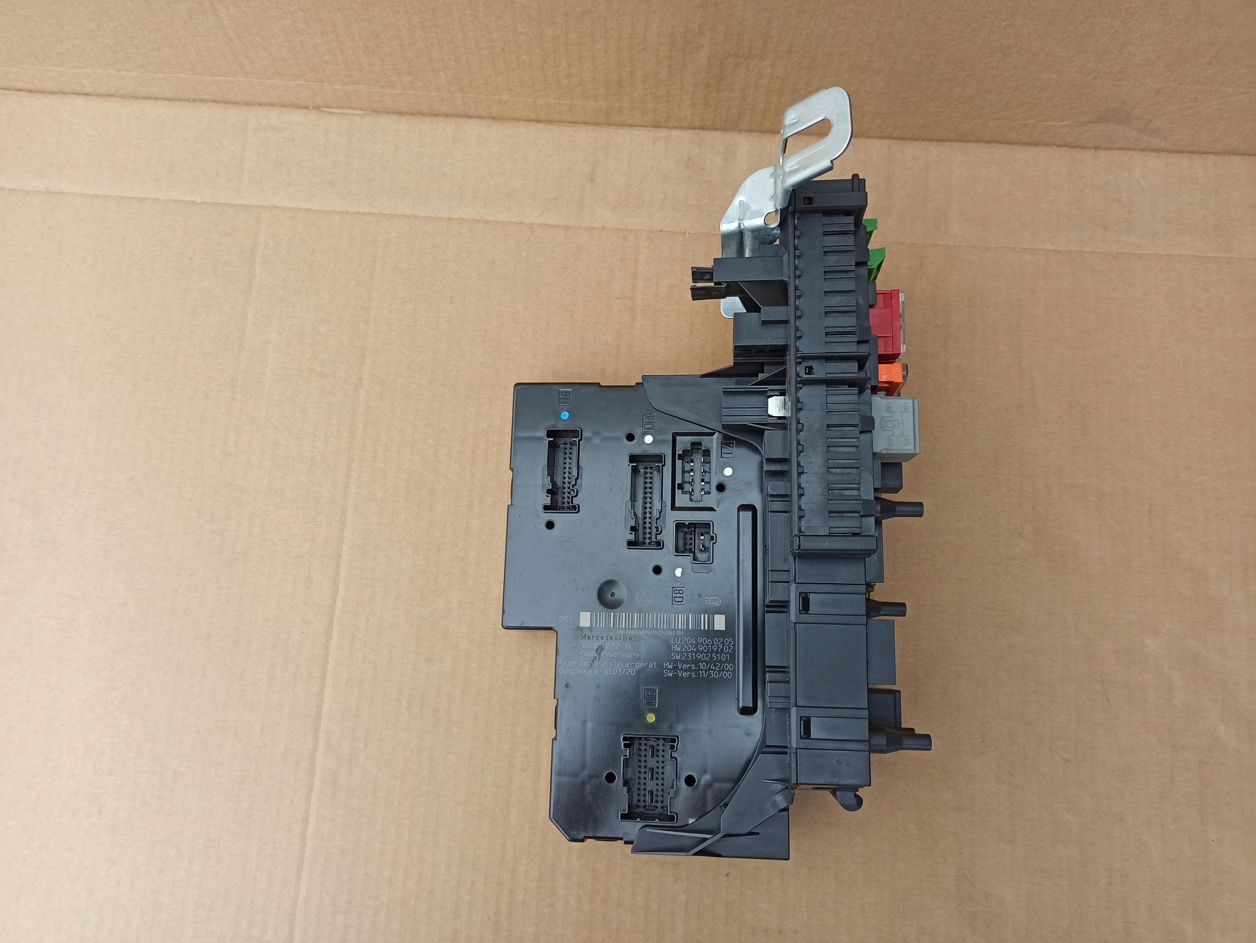 Модуль водителя же MERCEDES W204 лифт 2049060205