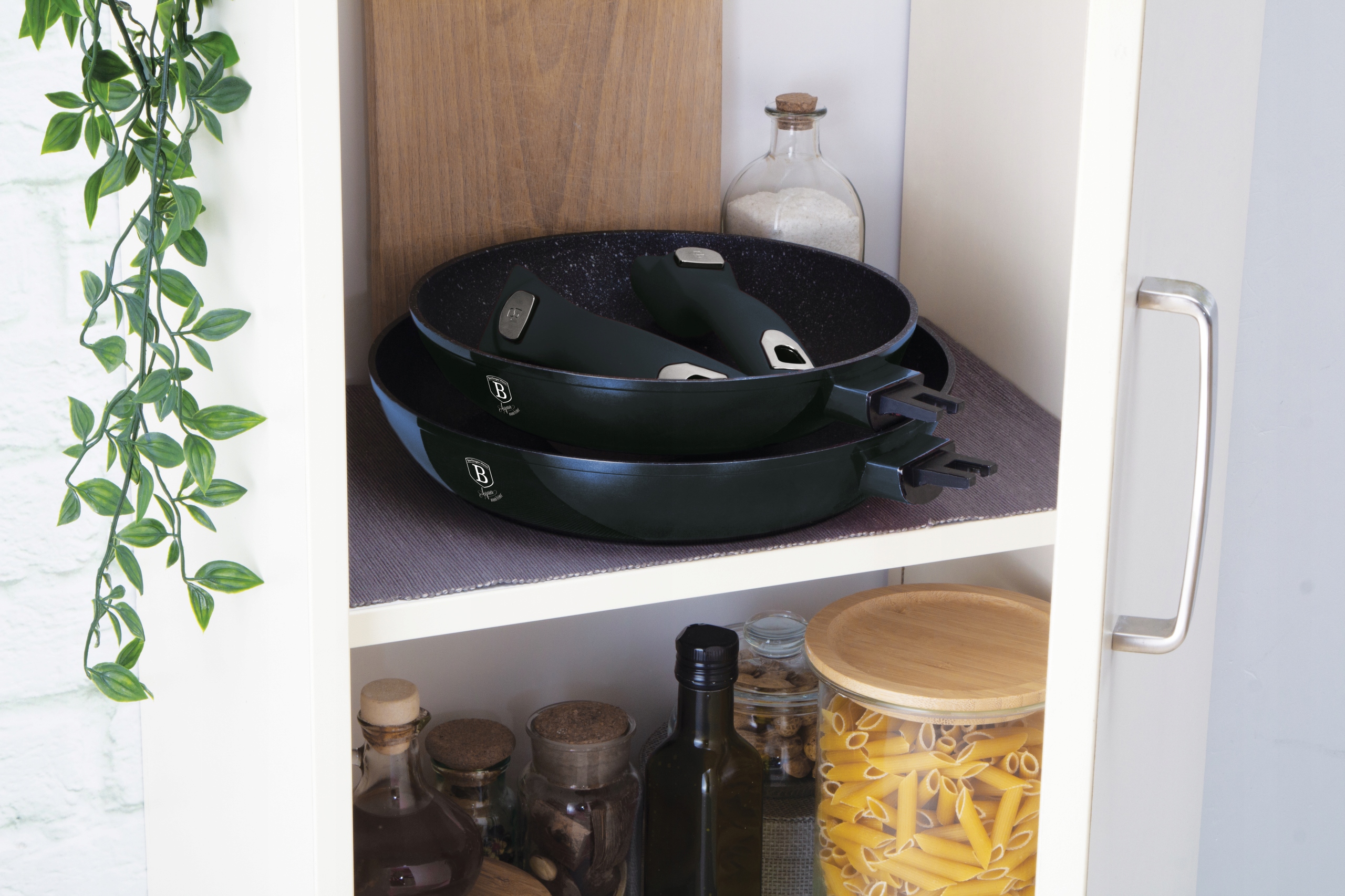 ZESTAW 3 PATELNI GRANITOWYCH BERLINGERHAUS BH-7056 Liczba elementów w zestawie 5