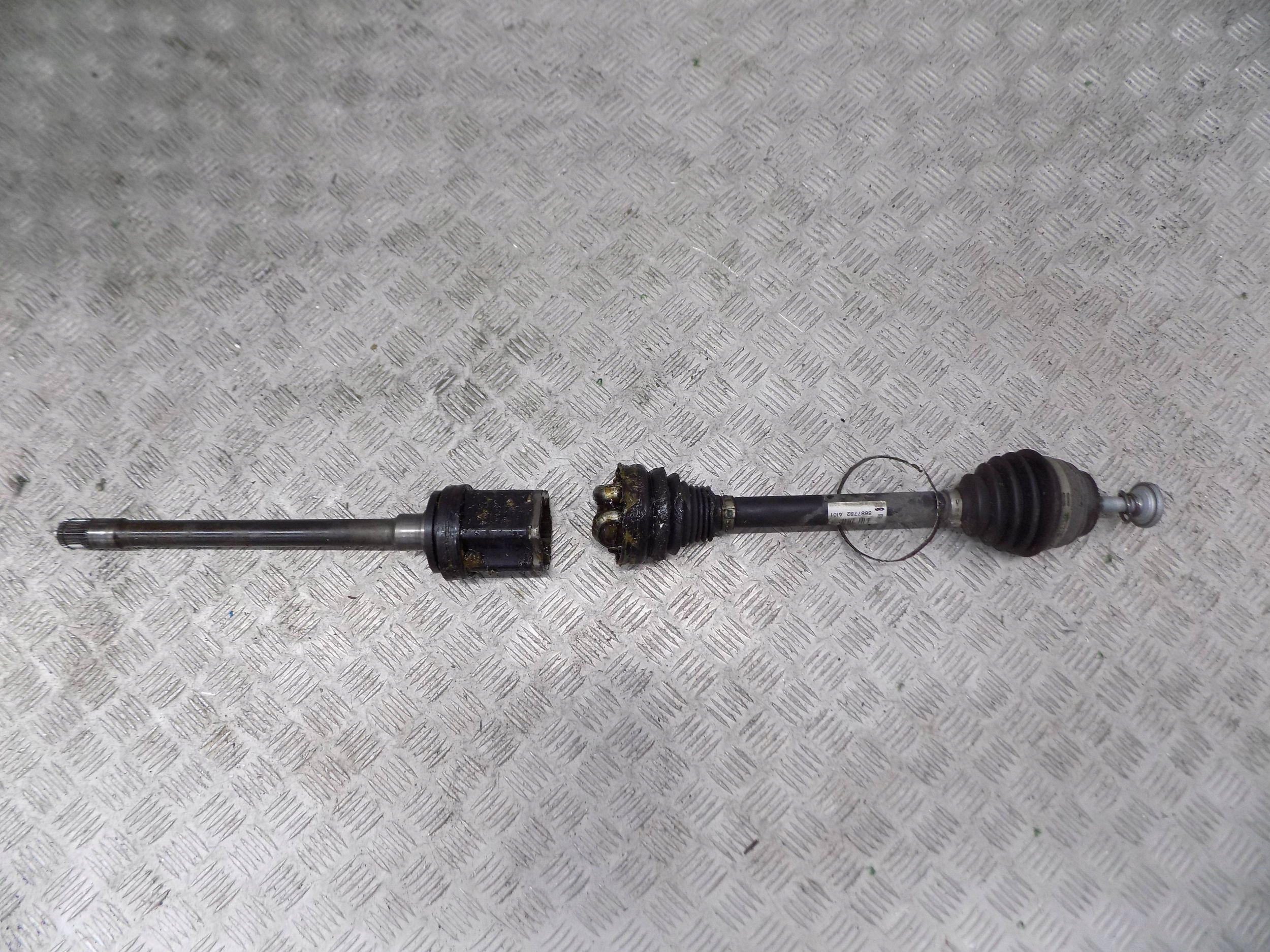 BMW X3 G01 G02 semi-axis right front 8687782