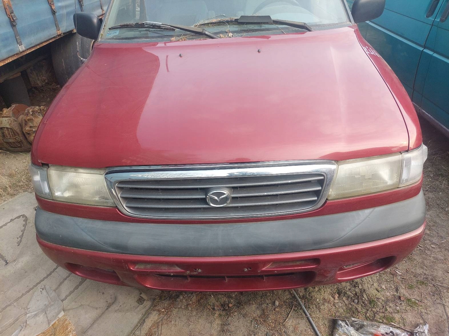 комплектный перед mazda MPV и FL