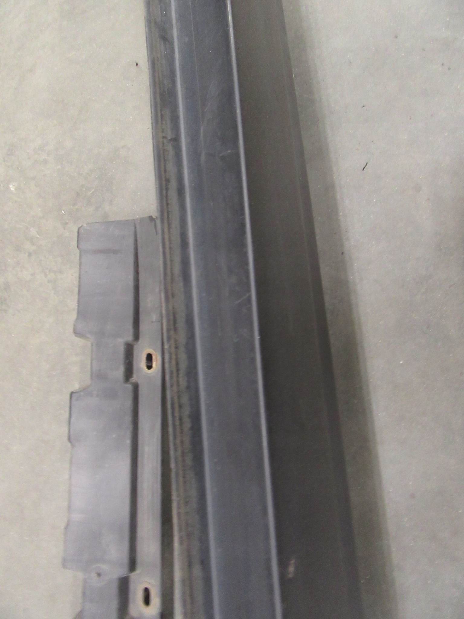 moulding threshold left holder bracket of the threshold BMW e83 X3