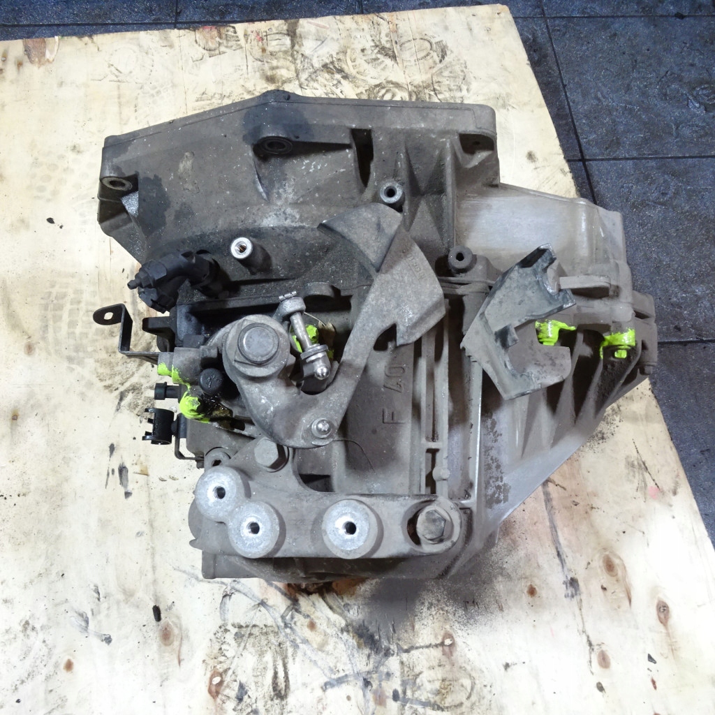 OPEL INSIGNIA A 2.0CDTI gearbox, F40 55561696
