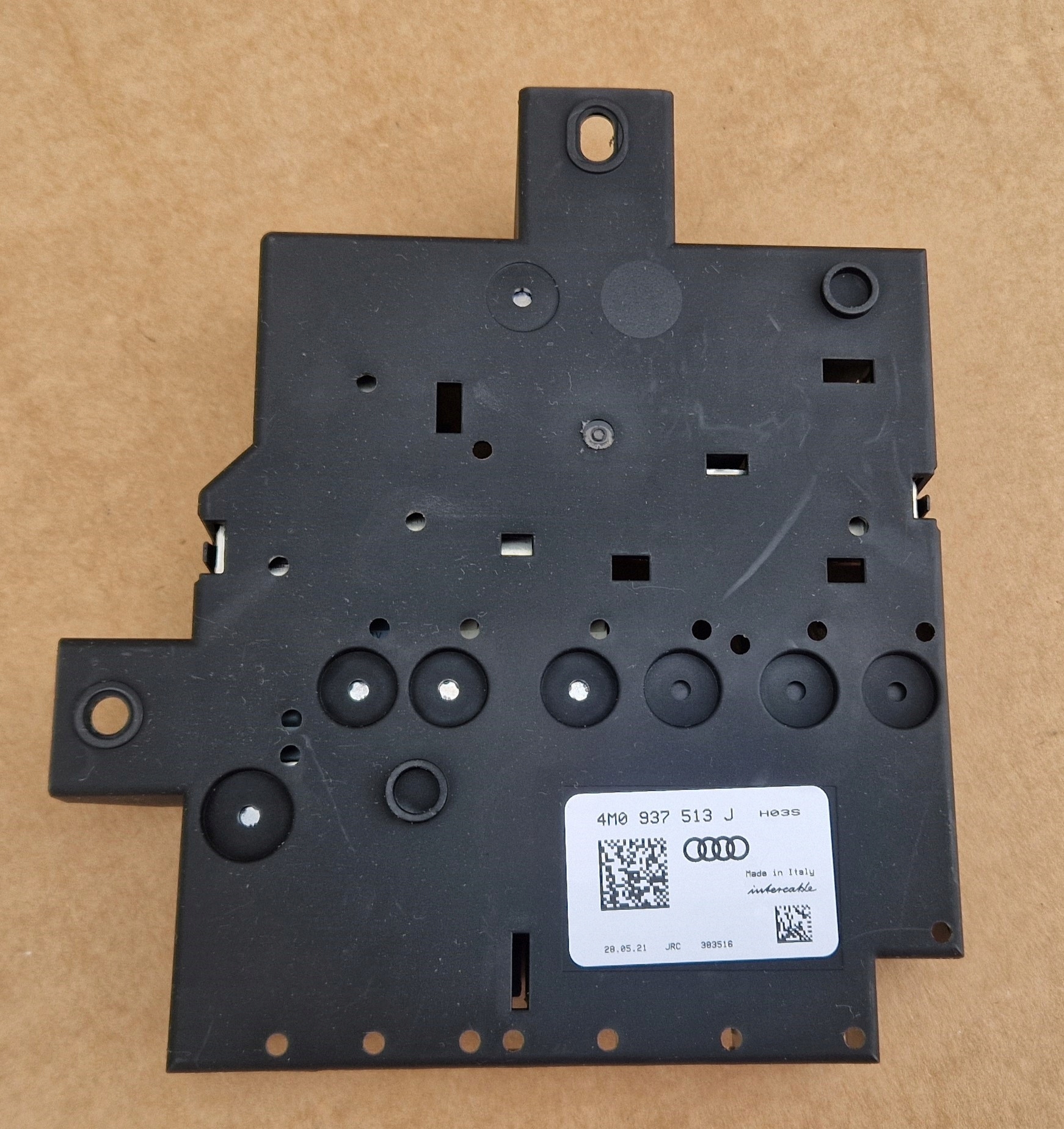 ROZDZIELACZ PRADU 4M0937513J AUDI Original Comme Neuf
