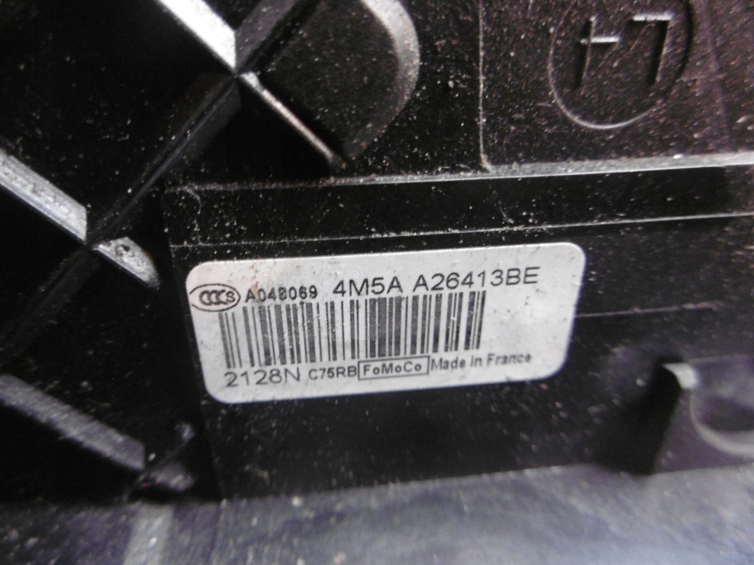 ZAMEK DRZWI LEWY TYŁ FORD FOCUS MK2 4M5AA26413BE Producent części Ford OE