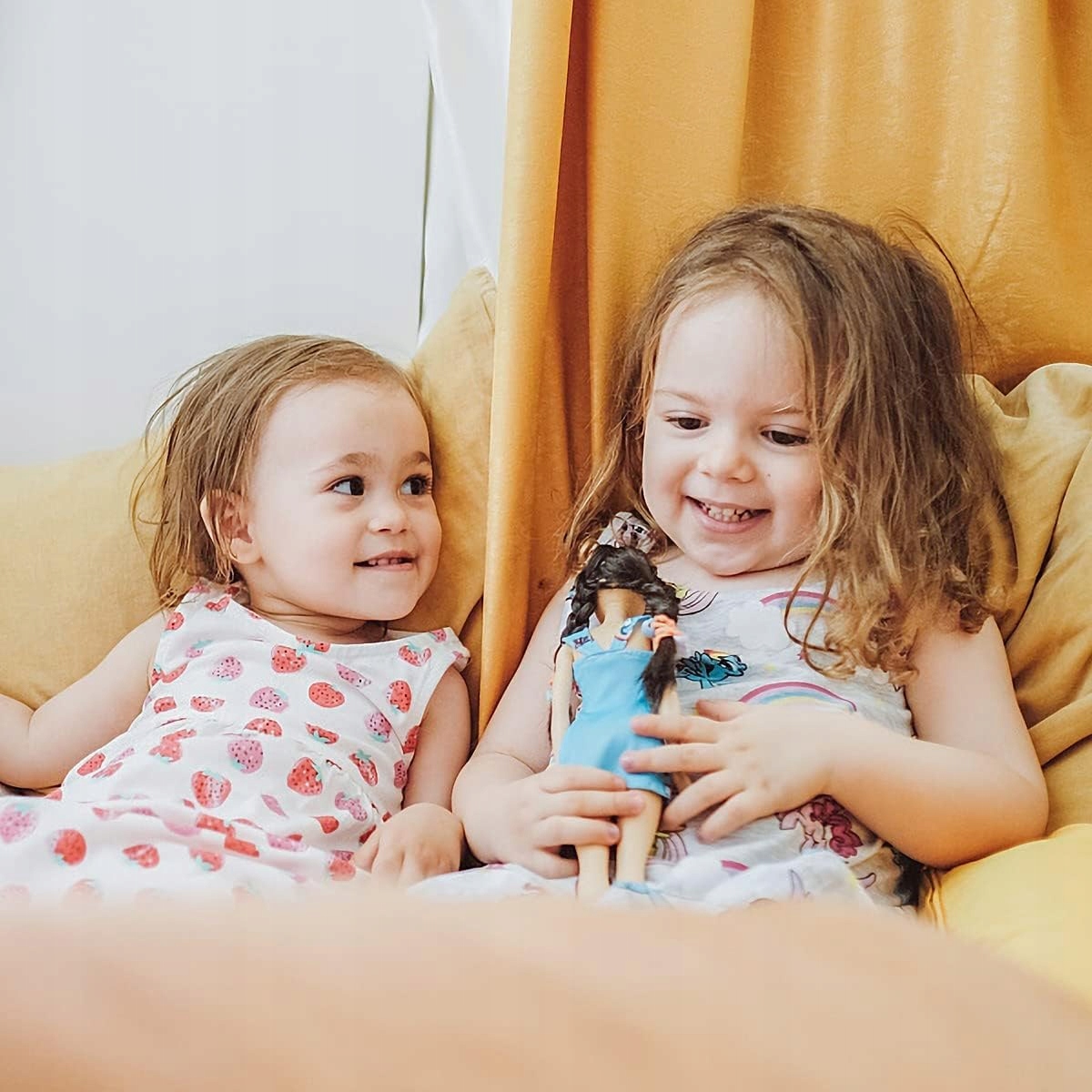 UBRANKA SUKIENKI DLA LALEK + BUTY AKCESORIA ZESTAW Marka inna