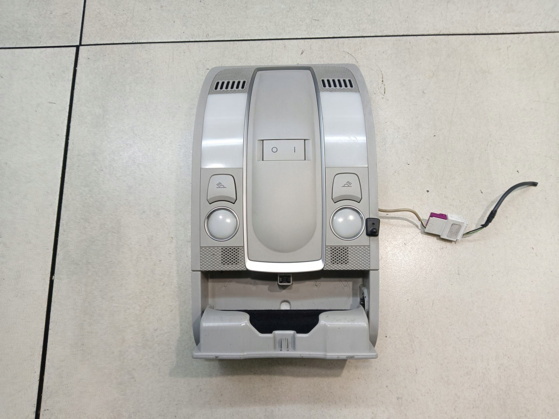 FANALE cabina CIELO INTERNO AUDI A6 C6 4F0947135BQ