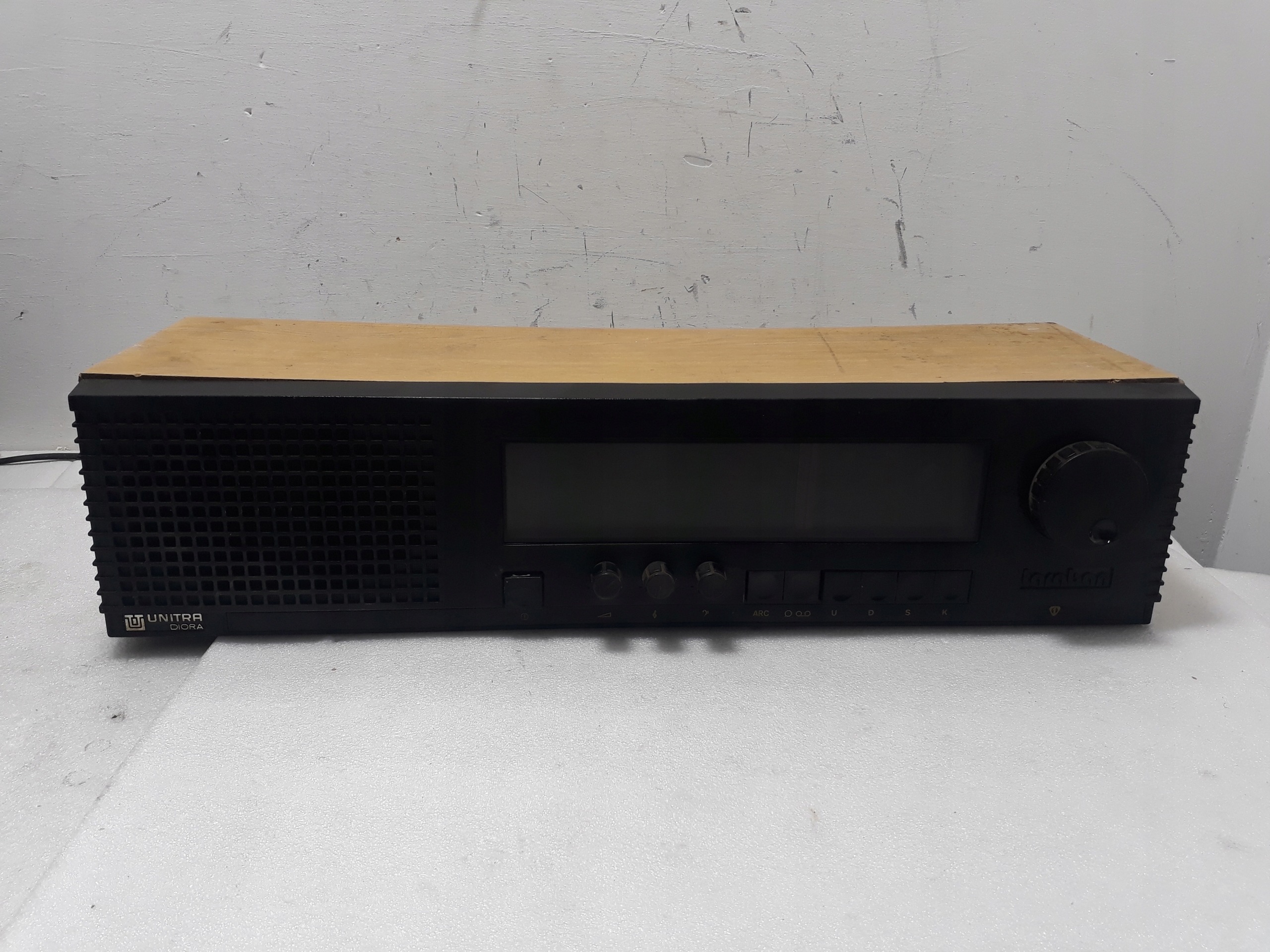 Радио UNITRA DIORA TARABAN DMP-502