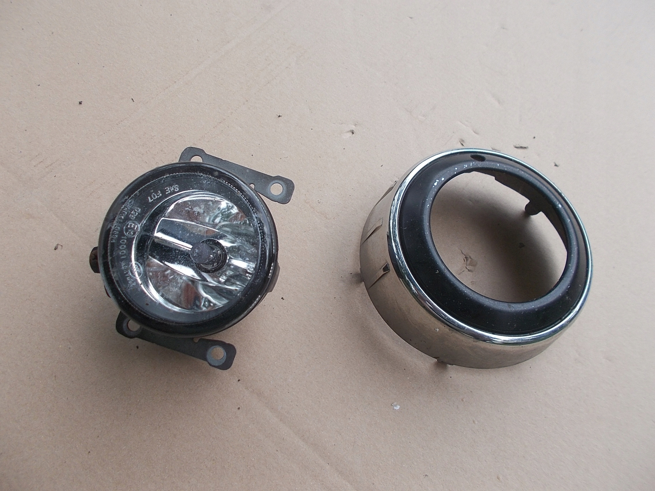 MITSUBISHI ASX OUTLANDER HALOGEN LAMPA