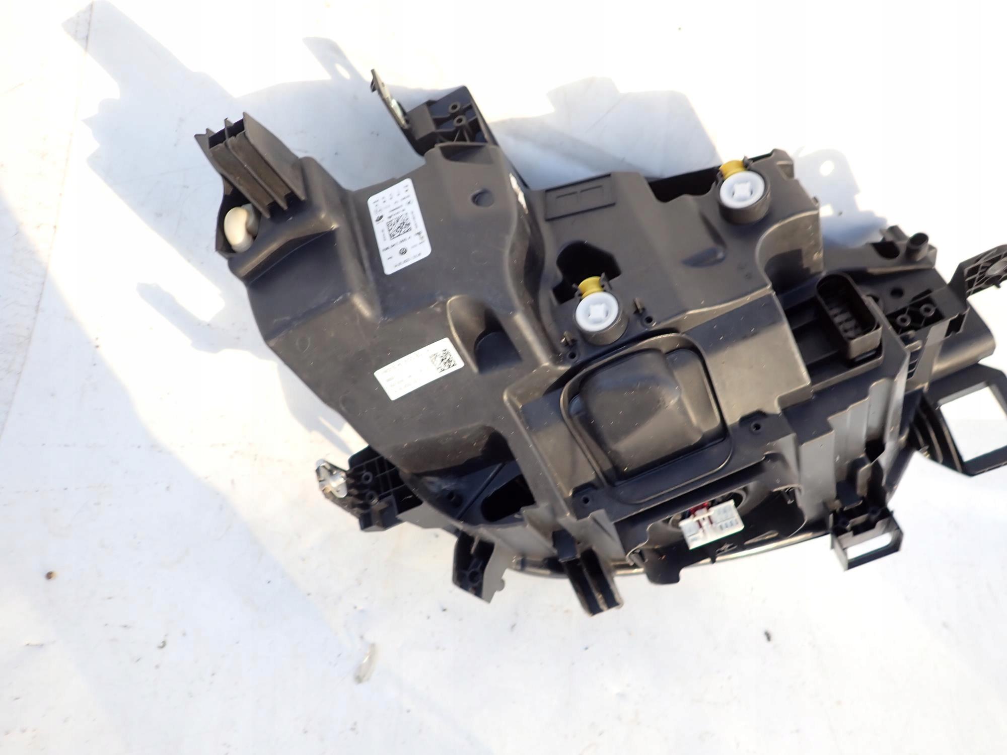 VW ID 3 ID.3 19-> light front front left
