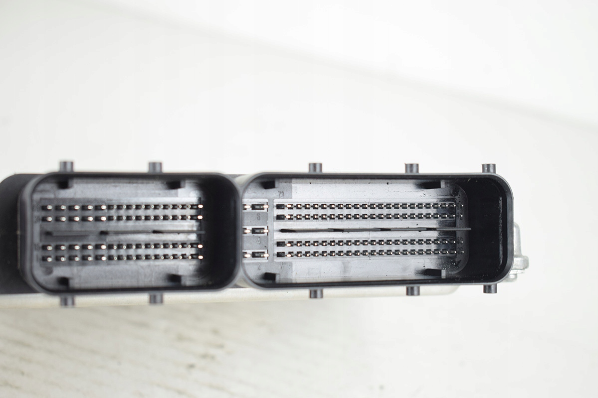 computer control unit * VW SKODA 04L906056D