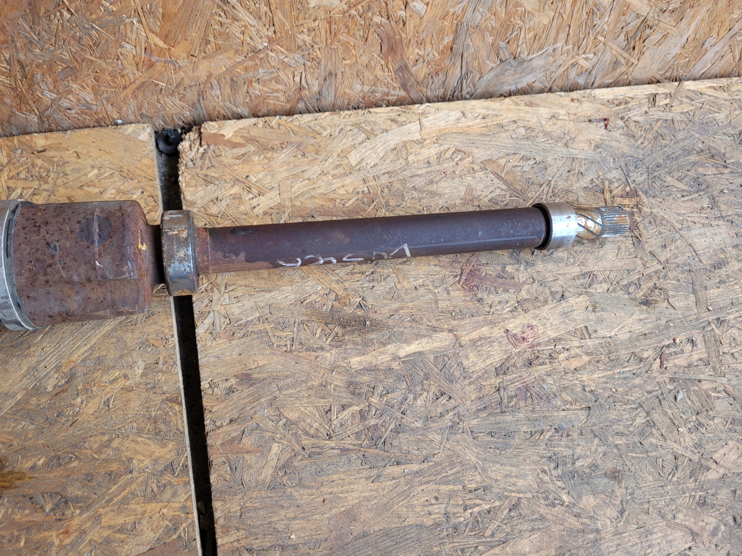 semi-axis right long DACIA DUSTER II 1.5 DCI 391004692R