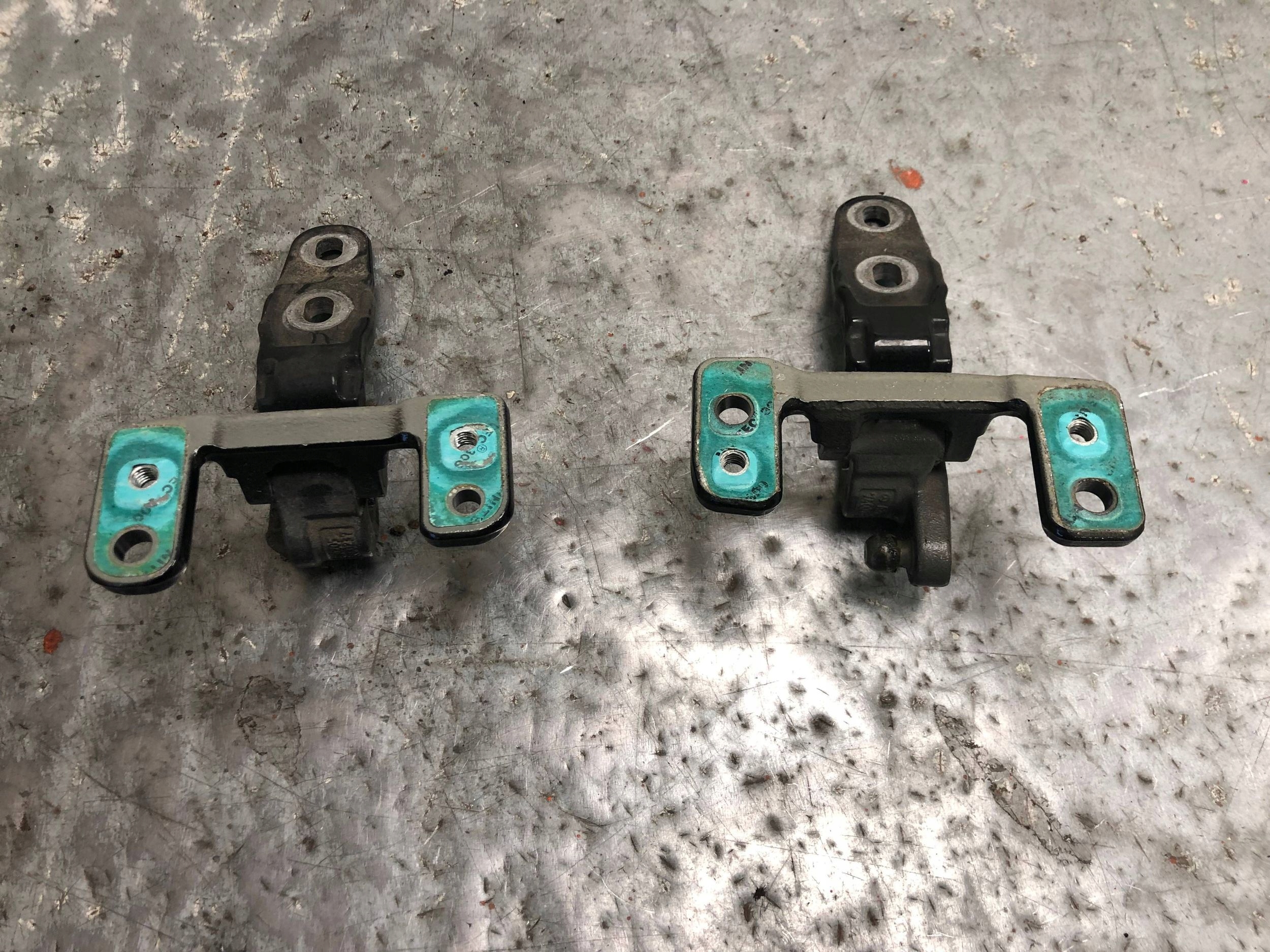 hinges bonnet boot 040 MERCEDES W205 KOMBI