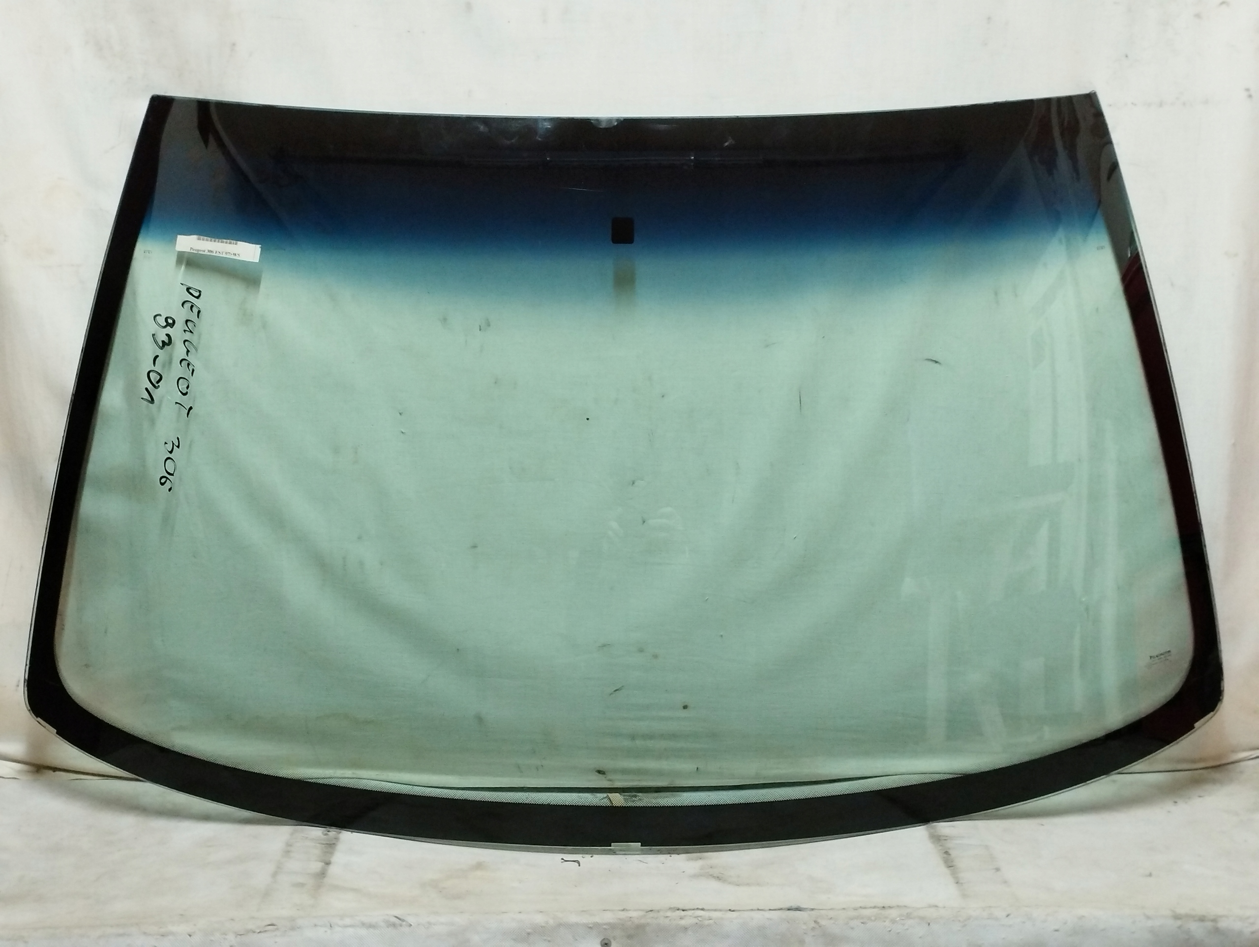 SZYBA PRZEDNIA PEUGEOT 306 (1993-2001) | - DOWÓZ