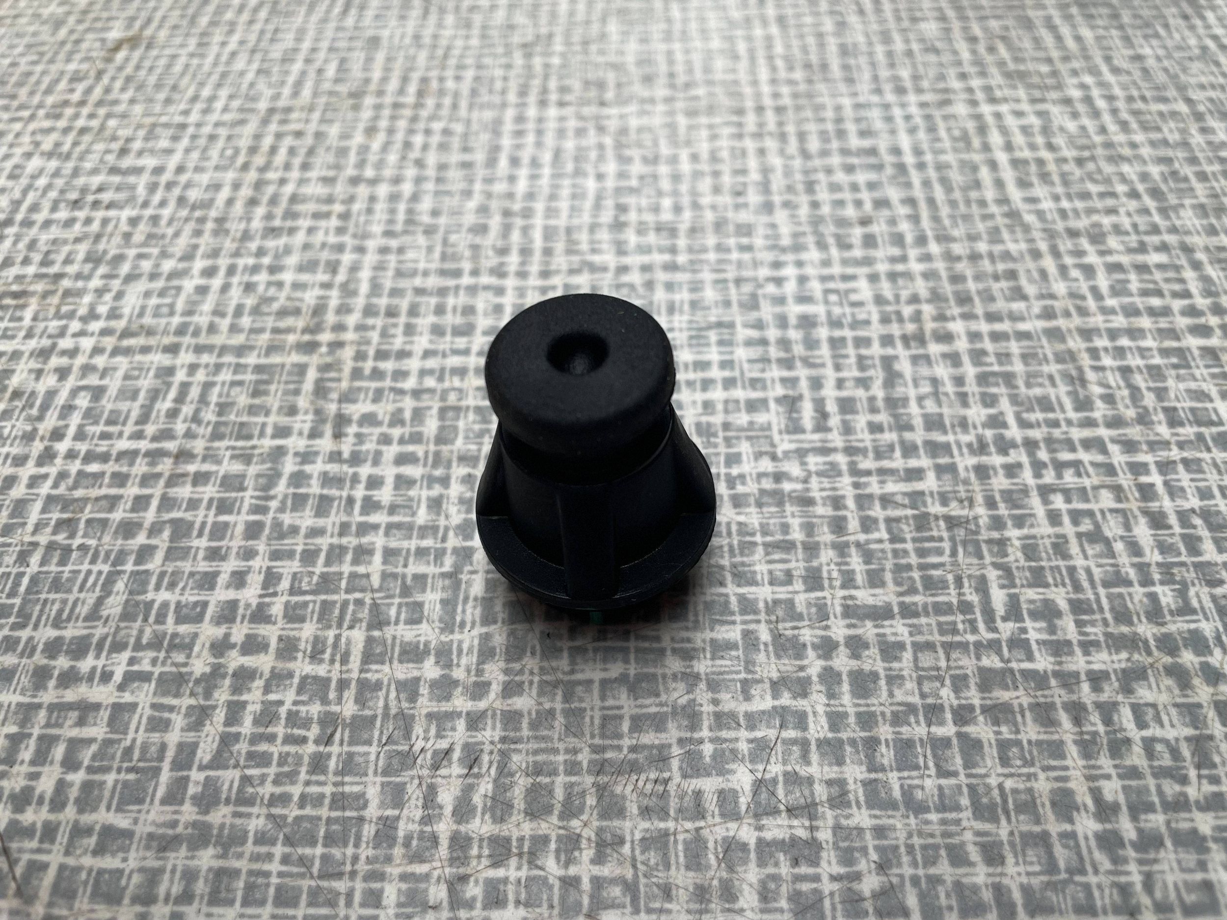 tip bonnet boot KIA HYUNDAI SANTA FE V MX5 1737920834 @A