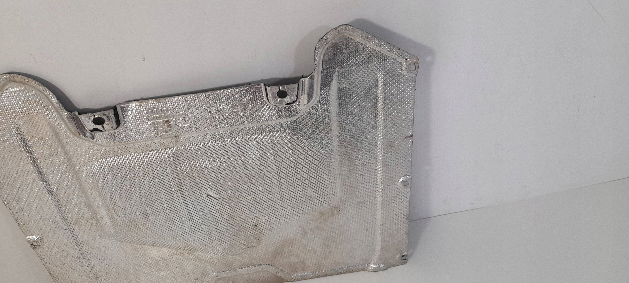 Audi Q5 80A SQ5 FY Blende Abdeckung mitte Unterfahrschutz 80A825209 (PL456)