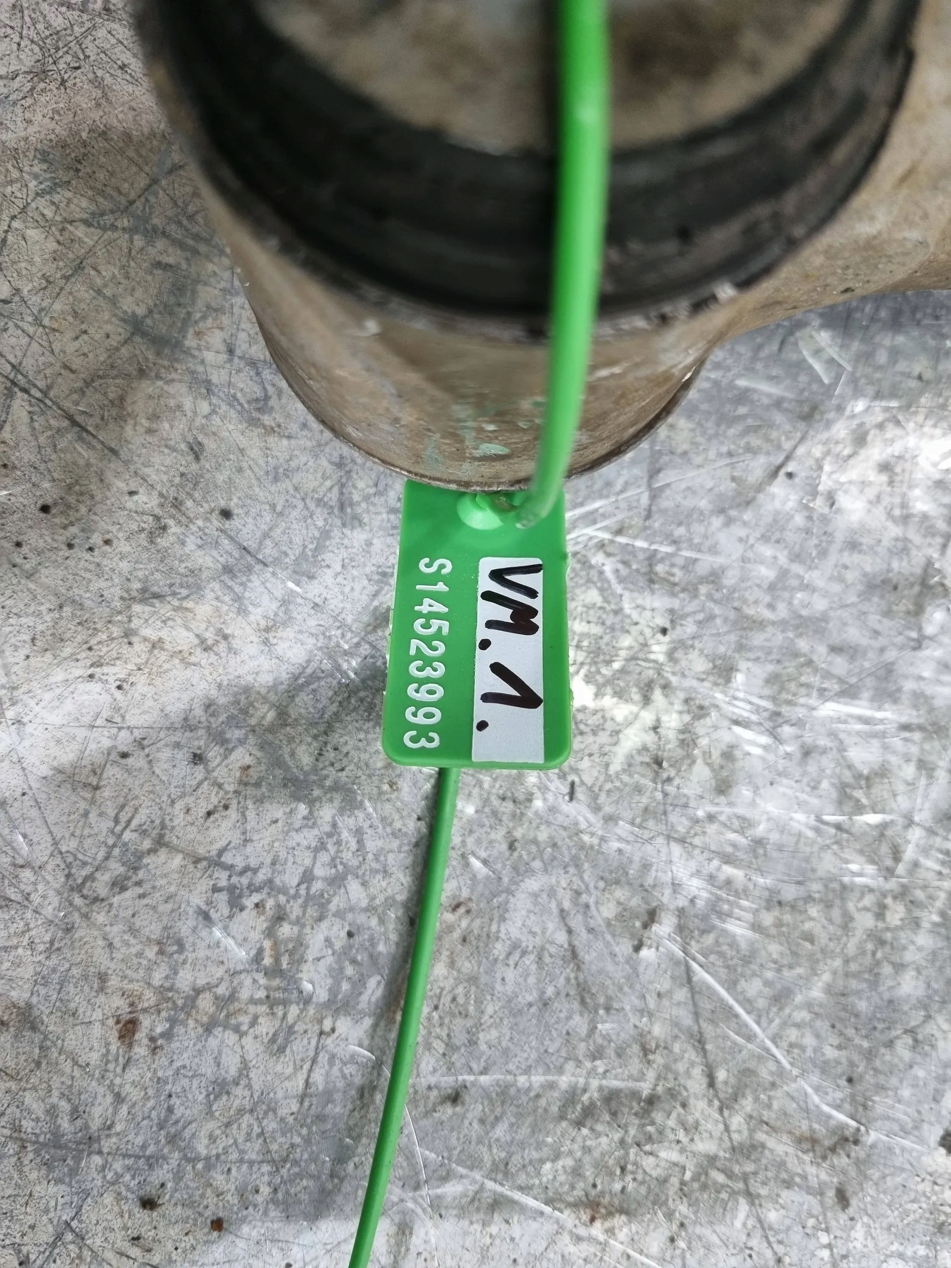 arm front left A2463330300 MERCEDES W246 W176 W117