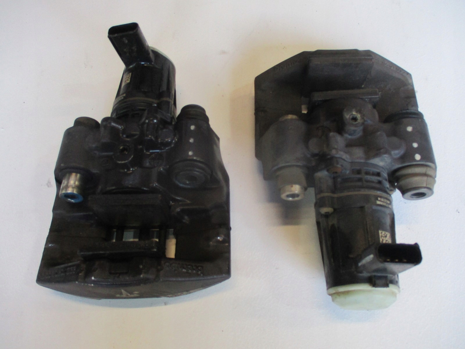 caliper TESLA X rear part rear left