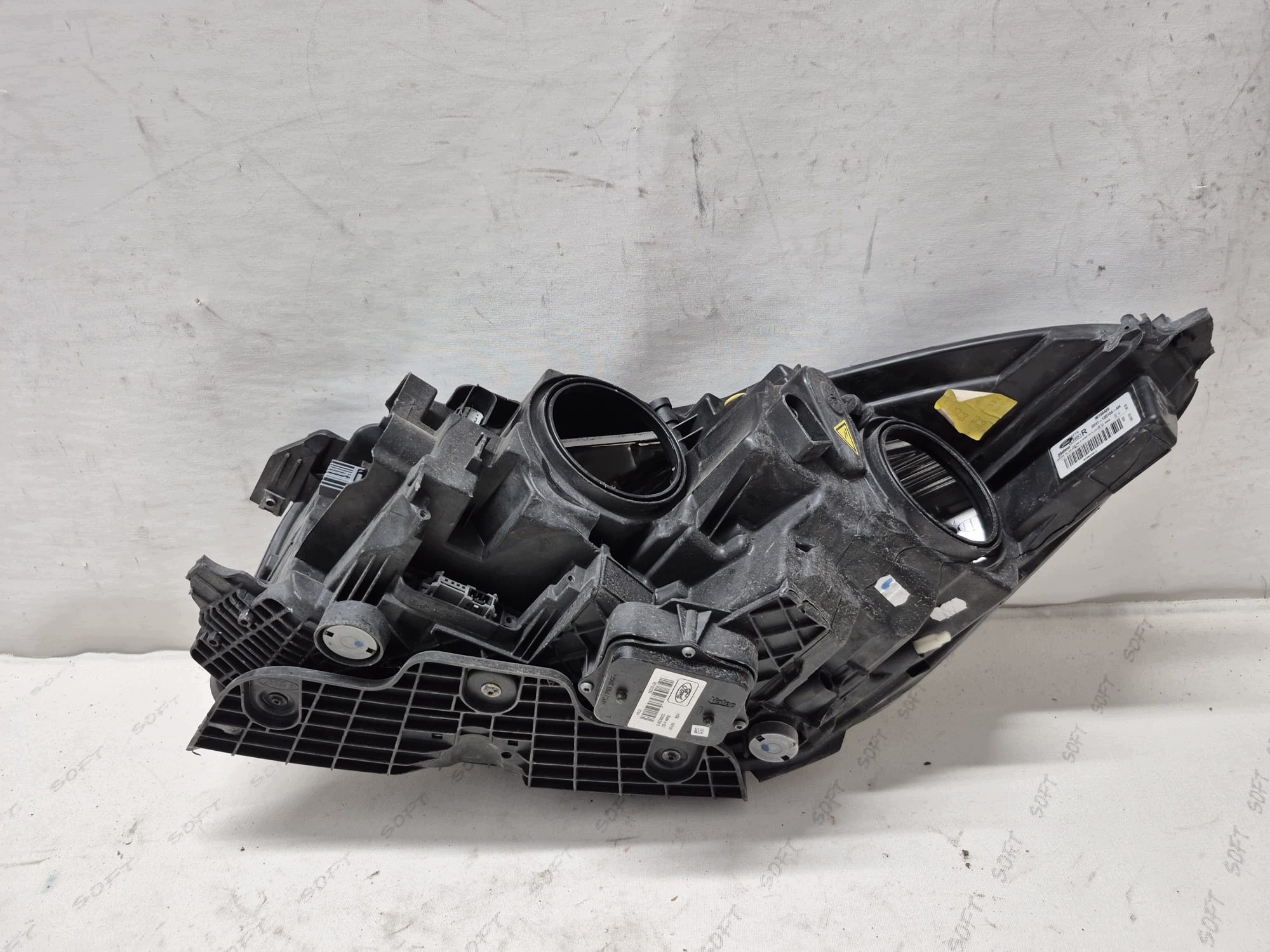 FORD KUGA II MK2 LIFT 16- light right front front XENON for CZESCI