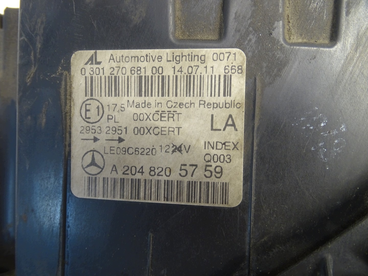 light left front MERCEDES C KLASA W204 A2048205759 UK