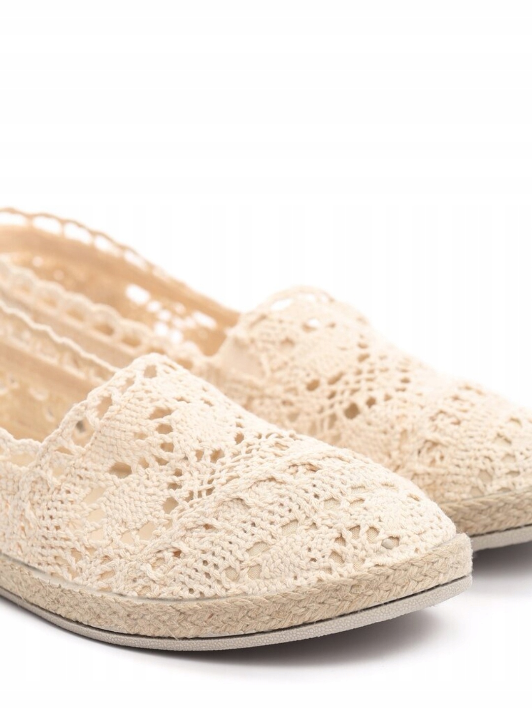BEŻOWE KORONKOWE ESPADRYLE TENISÓWKI WSUWANE 38 Model espadryle