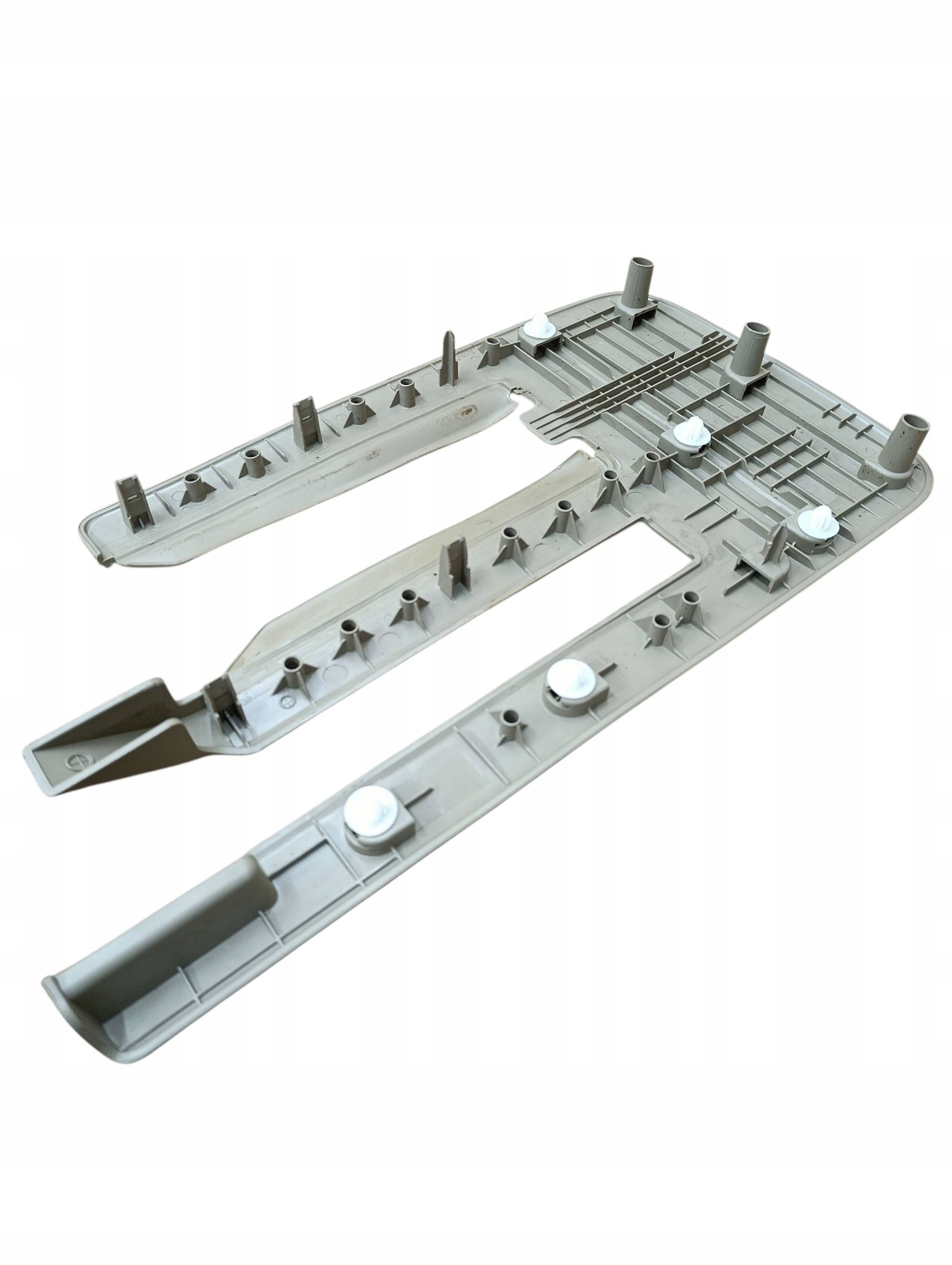 защита задней дивана зад TOYOTA SEQUOIA (XK60) 721570C020