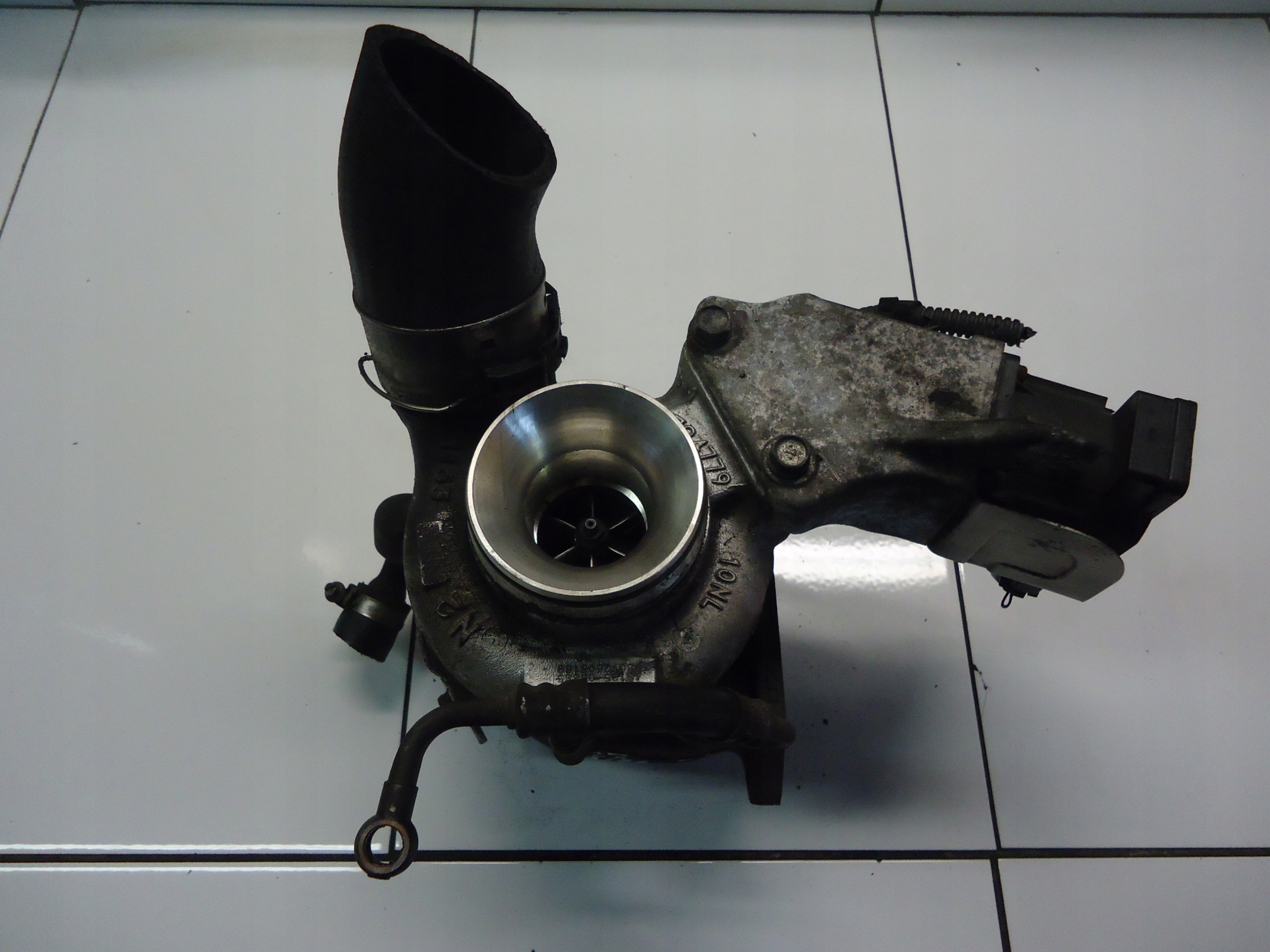 BMW 3 E90 2.0D N47D20 turbo 7808477