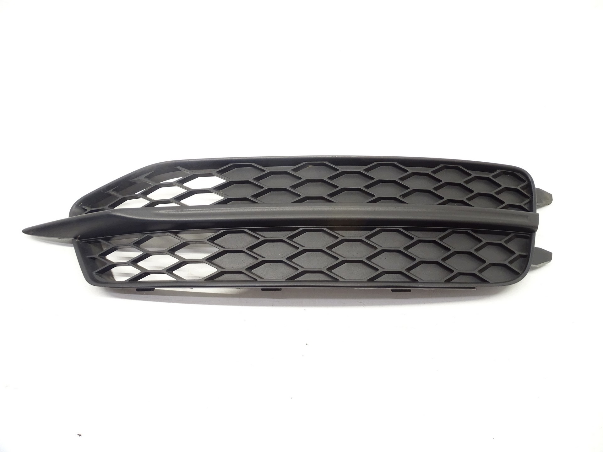 grid grille of a bumper right front front AUDI A6 C7 4G S-LINE 4G0807682D