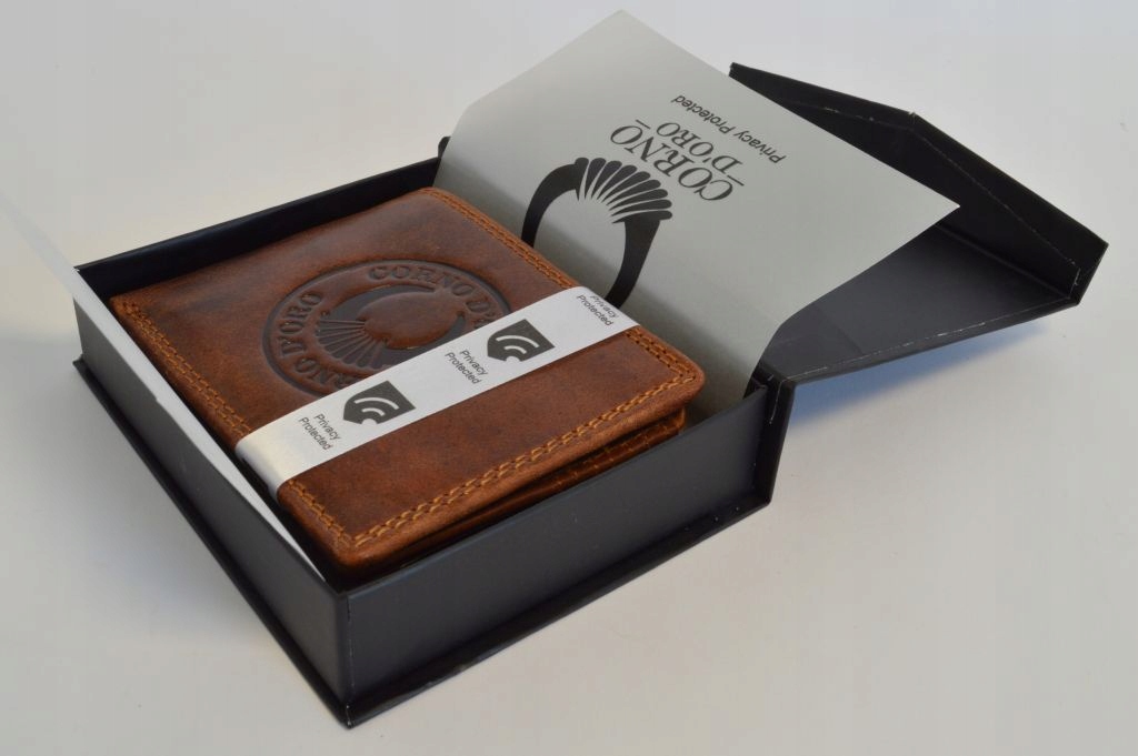 

Portfel skórzany męski Corno Doro brązowy CD32009W