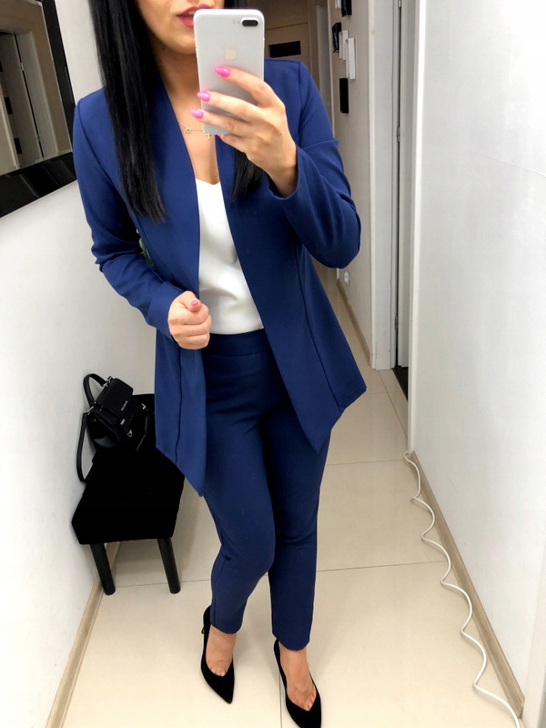 GARNITUR DAMSKI marynarka spodne GRANATOWY L Cechy dodatkowe brak