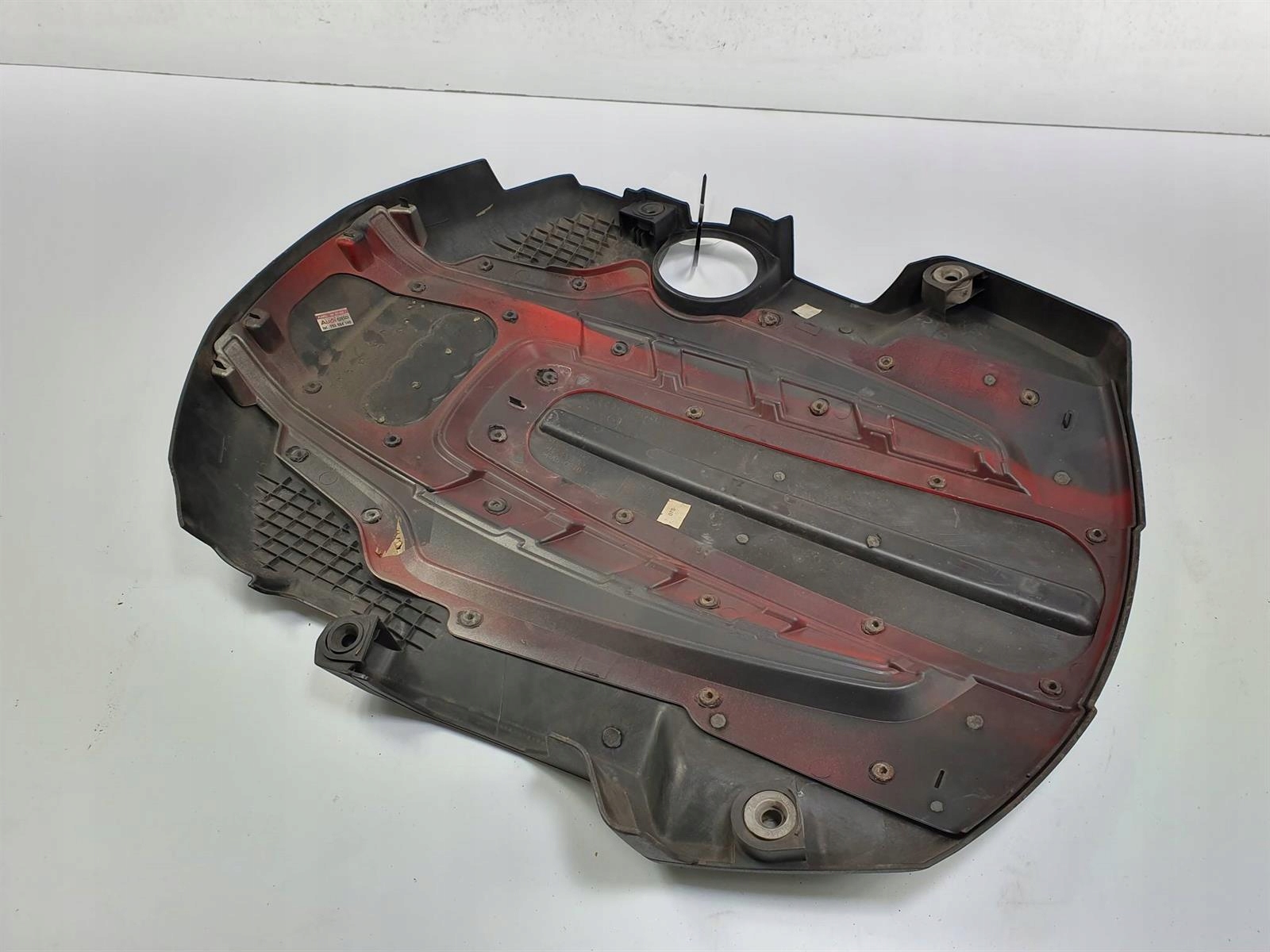 OSLONA 079103925AC AUDI S8 D4 Part number 079103925AC