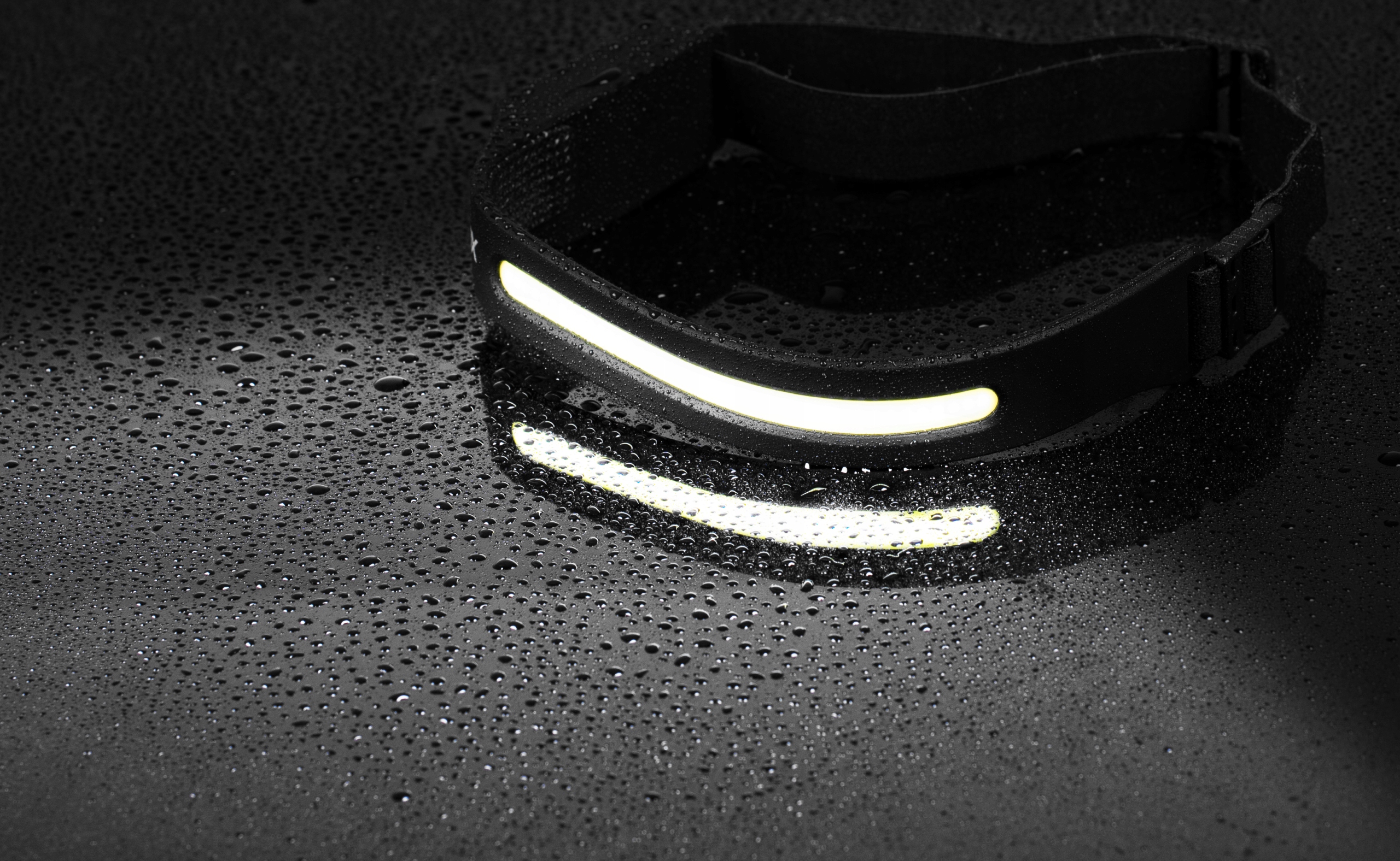 LATARKA CZOŁOWA CZOŁÓWKA AKUMULATOROWA PASEK LED SILIKONOWA USB-C IPX VAYOX Zasilanie akumulatorowe