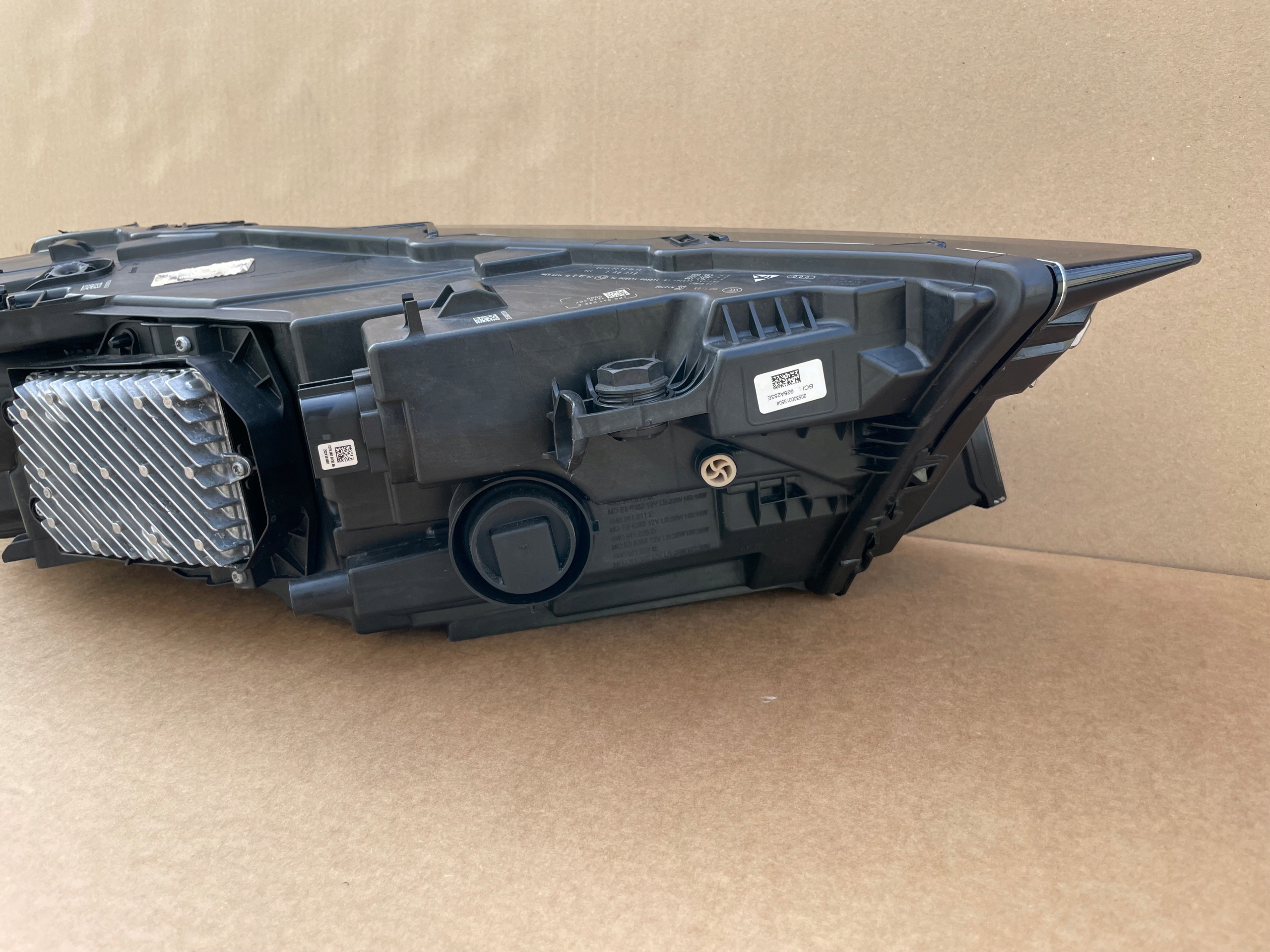 light MATRIX AUDI Q7 4M0941039D as new original complete left